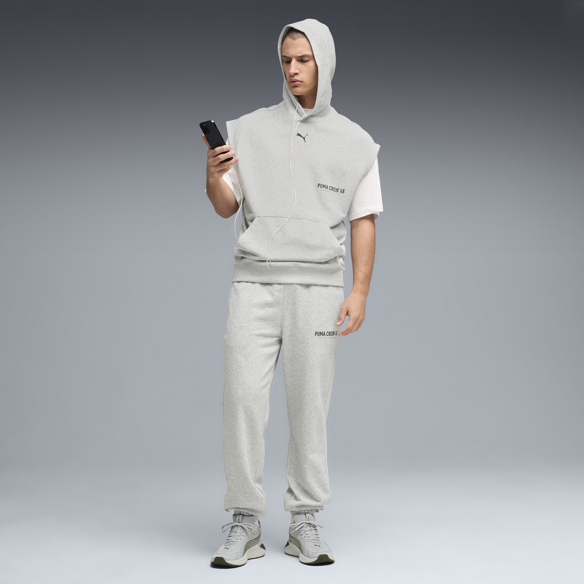 PUMA Sweatshirt »Graphics Training Ärmelloser Hoodie Herren«
