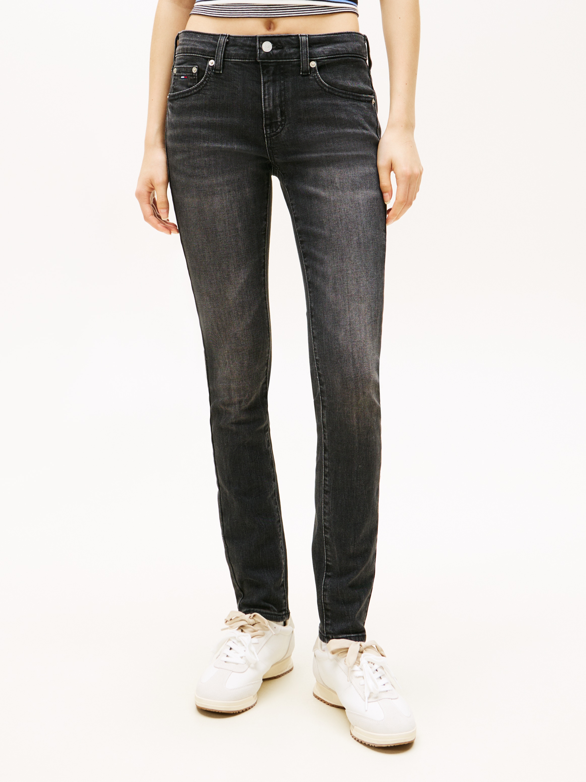 Tommy Jeans Skinny-fit-Jeans "SOPHIE LW SKN" mit Logo-Badge, in Knöchelläng günstig online kaufen