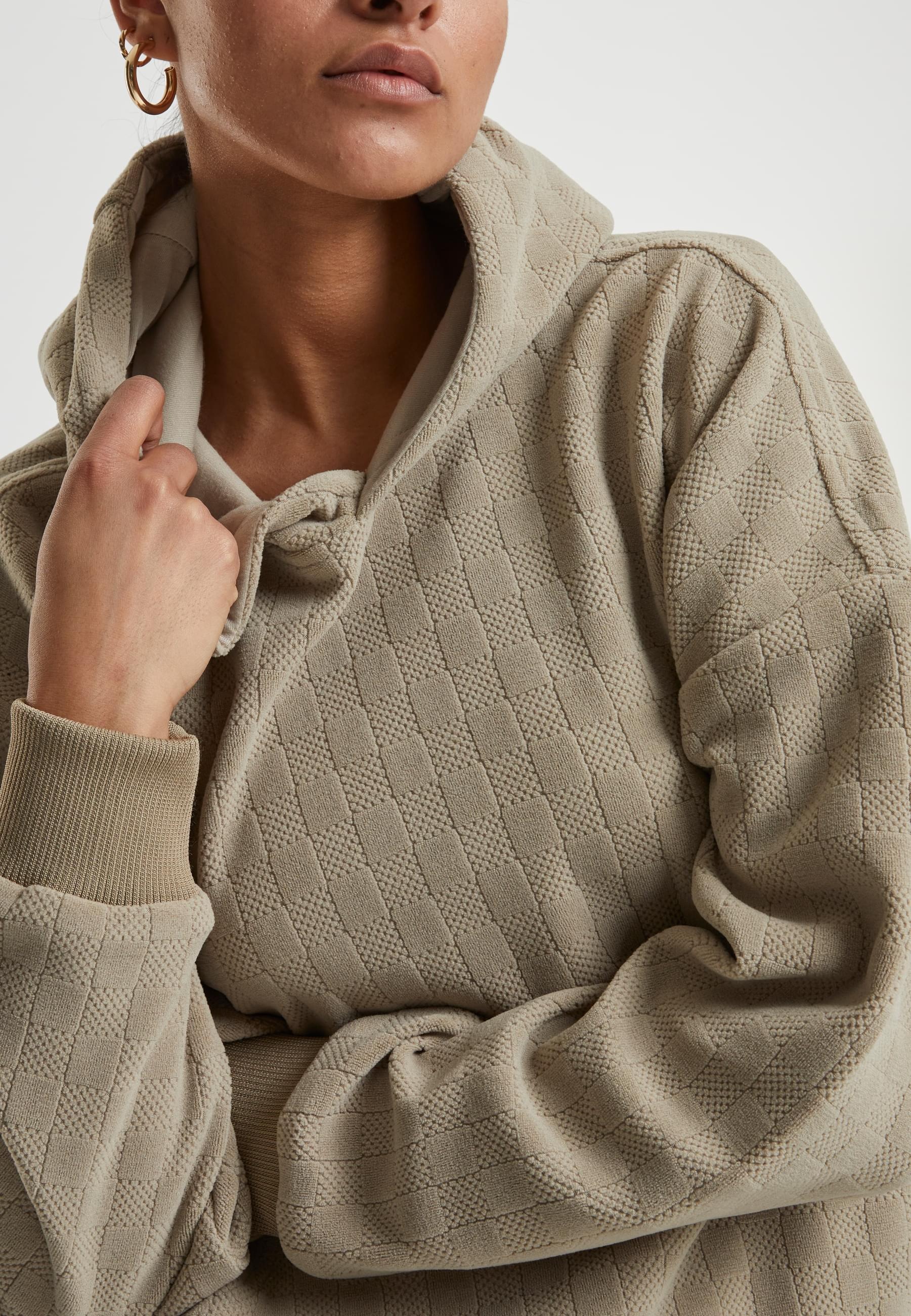 URBAN CLASSICS Kapuzenpullover »Urban Classics Ladies Jacquard Velvet Oversized Hoodie«, (1 tlg.)