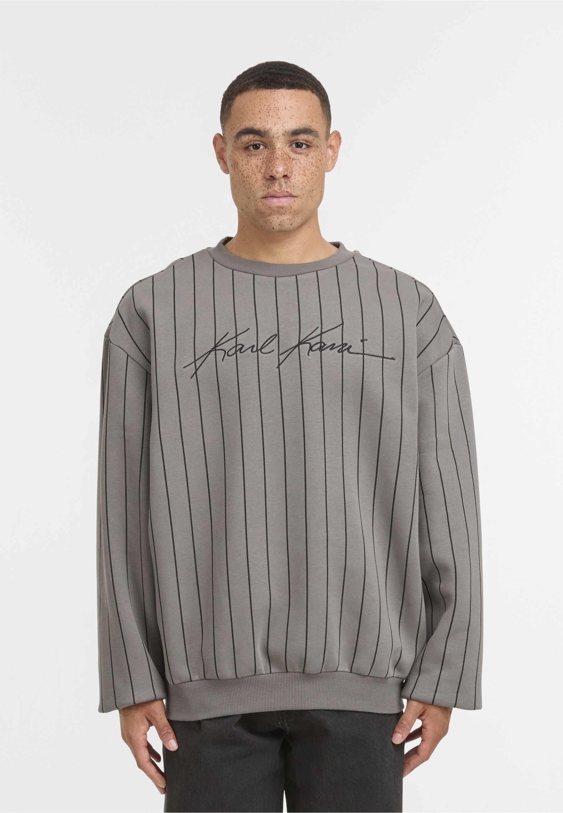 Karl Kani Sweater »Karl Kani Autograph Pinstripe Sweat Os Crewneck«, 1 Stk.
