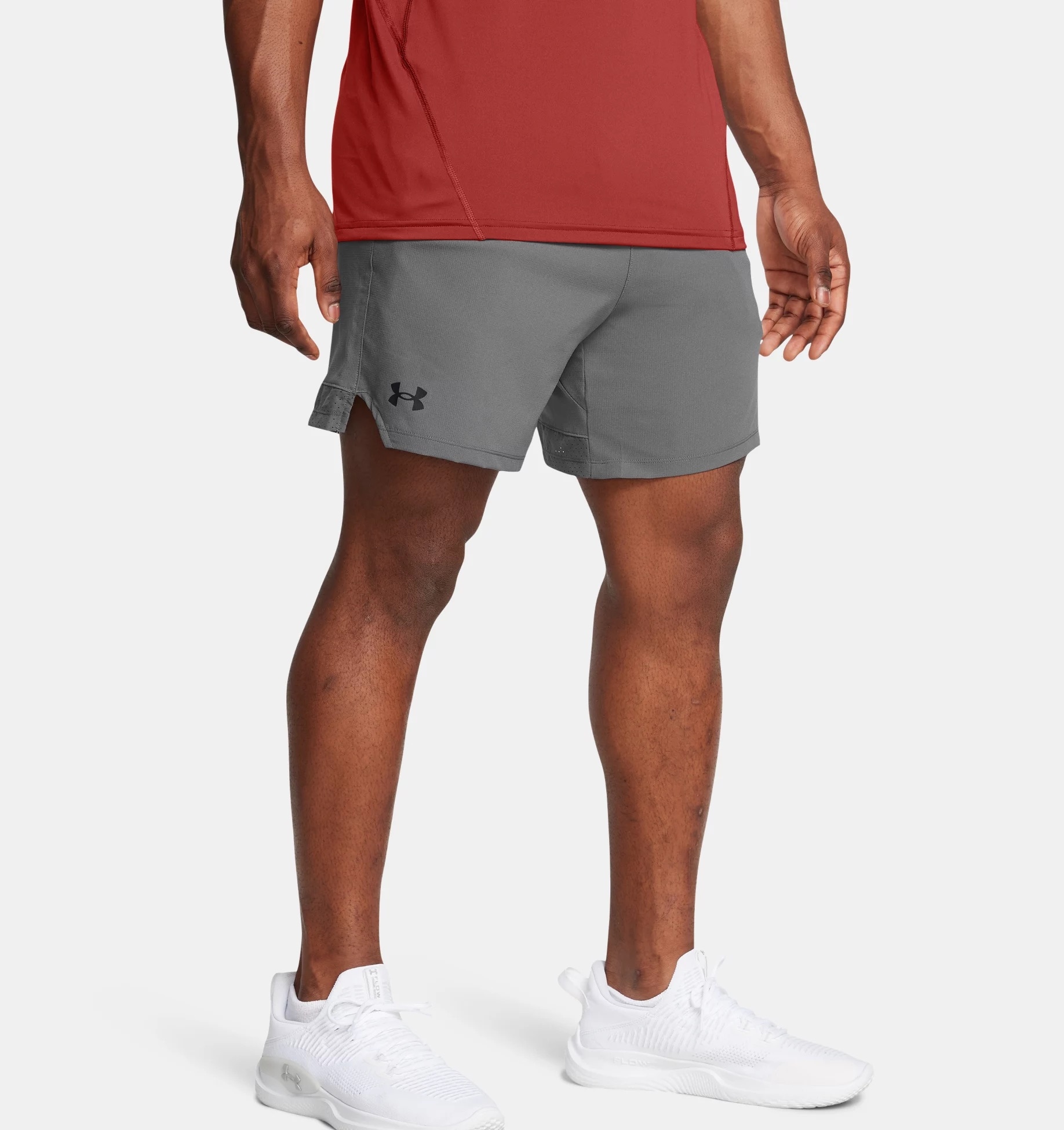 Under Armour Shorts "UA VANISH WOVEN 6IN SHORTS" sportlicher Stil, aus Polyester, atmungsaktiv, schnelltrocknend