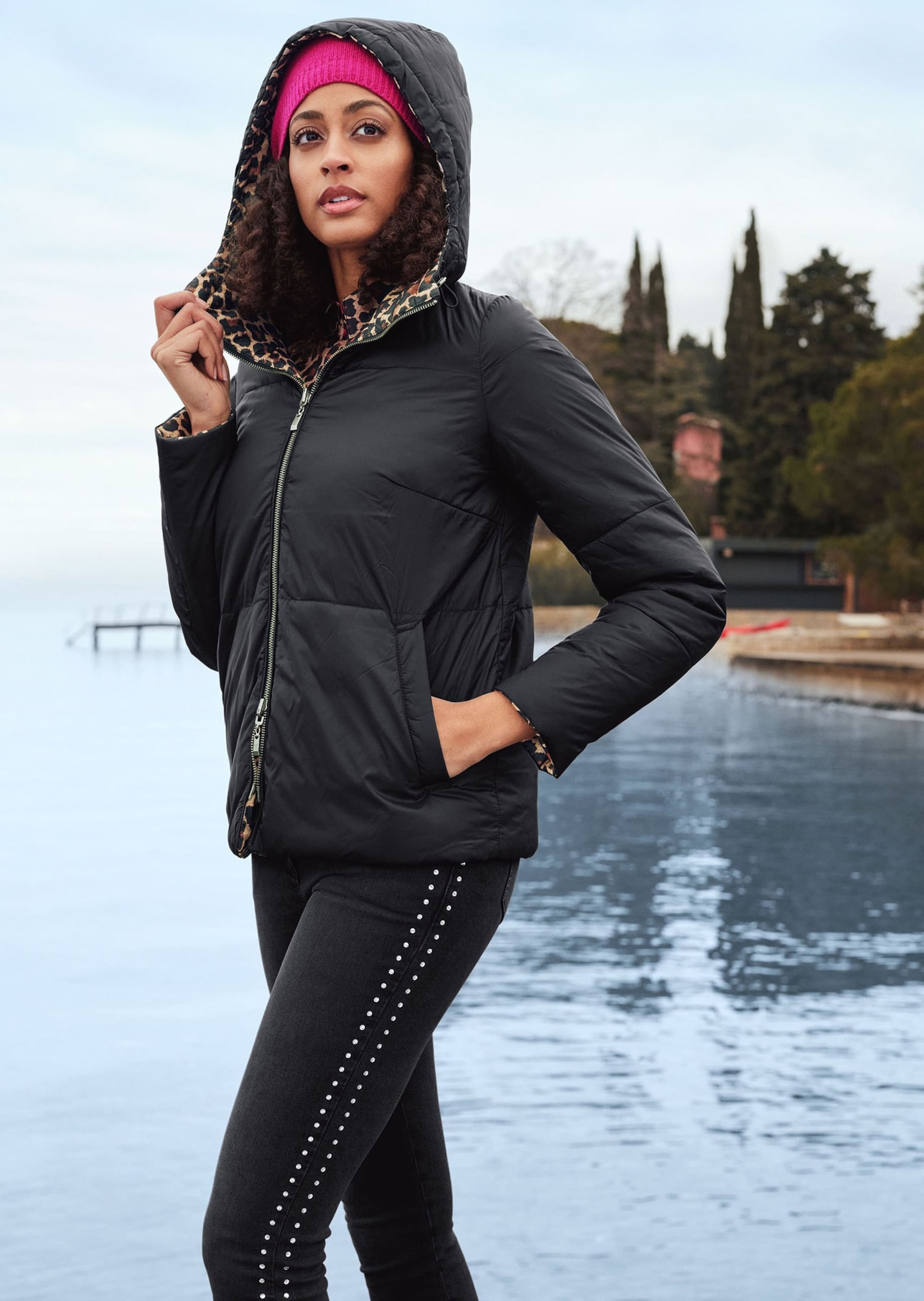 MADELEINE Outdoorjacke »Jacke Wattierte Wendejacke mit Kapuze«