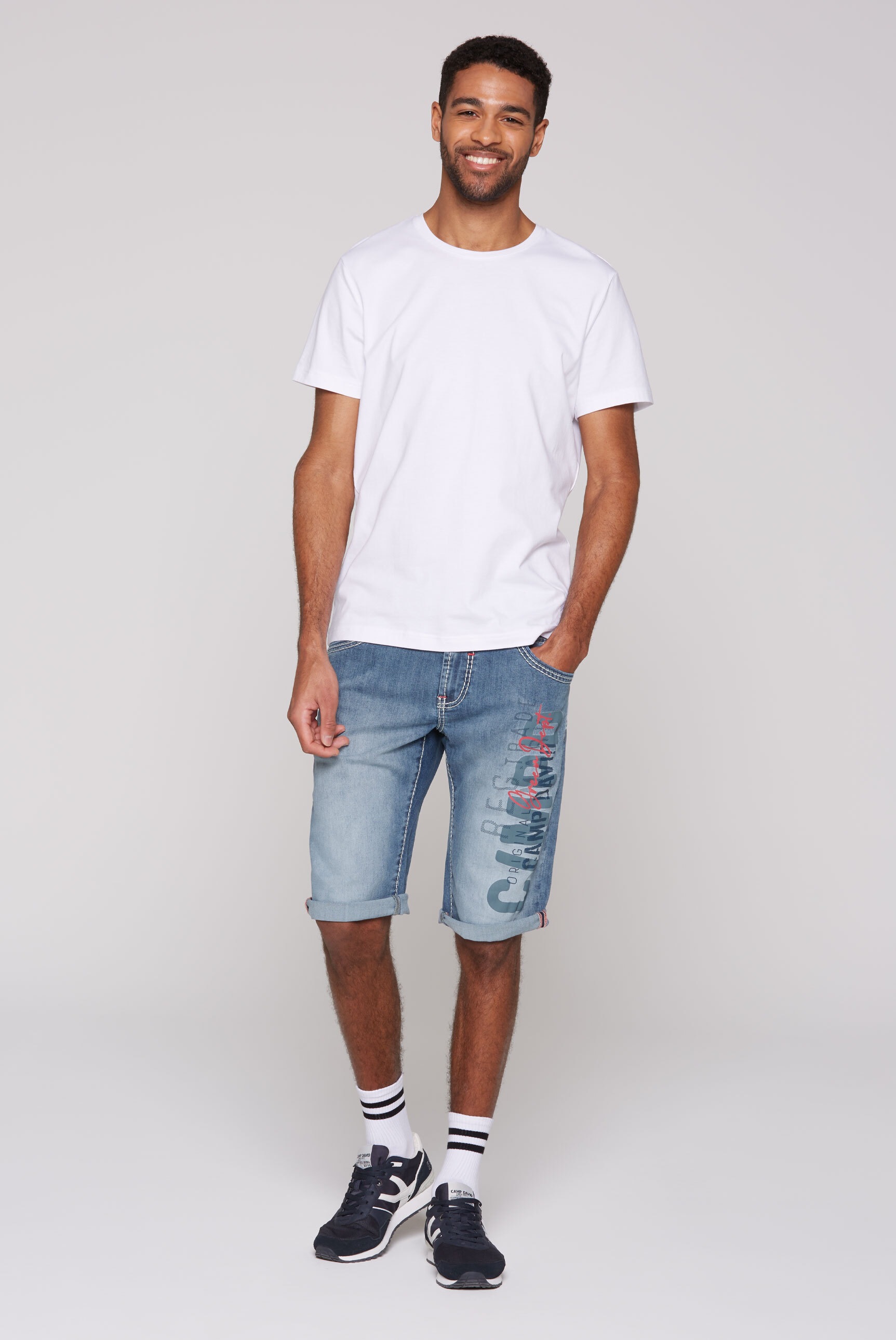 CAMP DAVID Jeansshorts, mit Turn-Up Saum