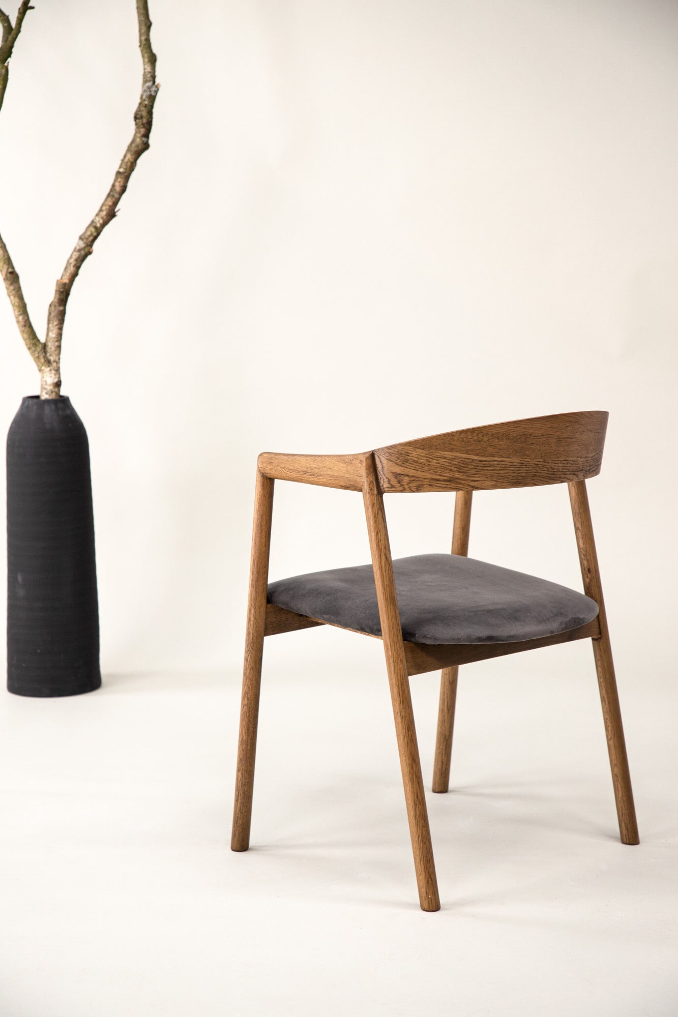 Venture Home Esszimmerstuhl »Långön, 2er-Set Esszimmerstühle aus Massivholz mit Armlehnen, 150 kg« () Holzstuhl, Eschenholz, gepolsterter Sitz, robust, skandinavisch