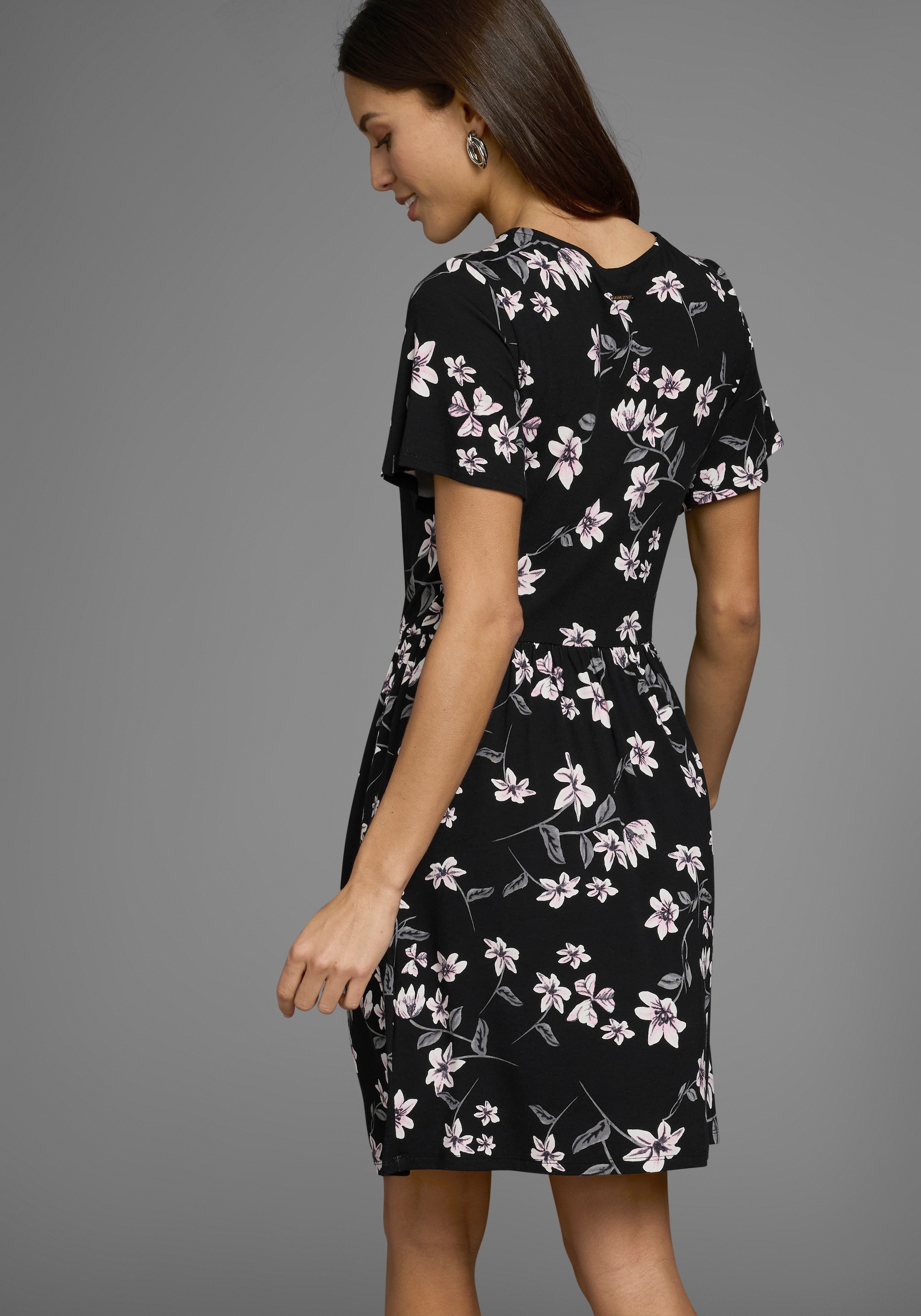 Laura Scott Sommerkleid, mit V-Auschnitt, Flügelärmeln & elastischem Bund- NEUE KOLLEKTION