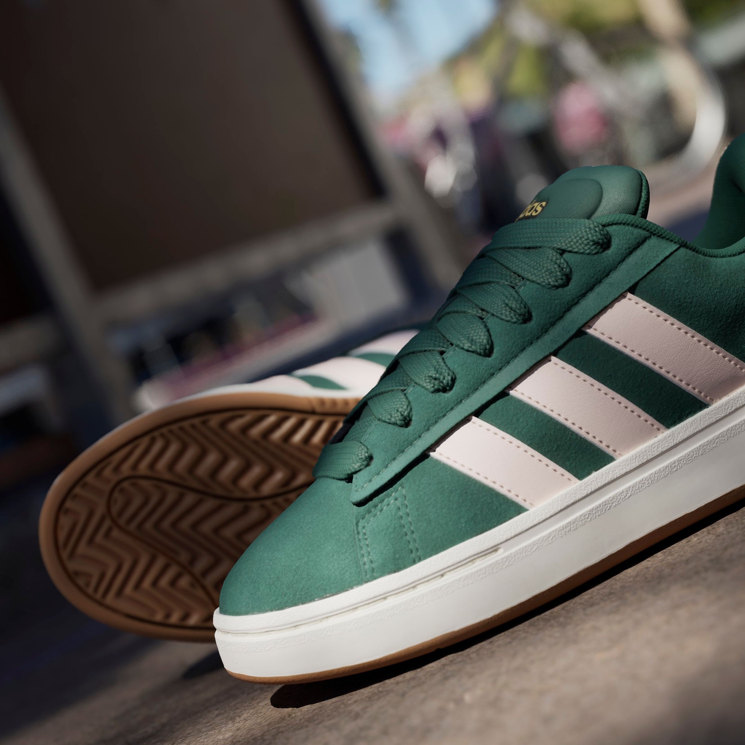 adidas Sportswear Sneaker »GRAND COURT ALPHA«  Design inspiriert vom adidas Campus 00