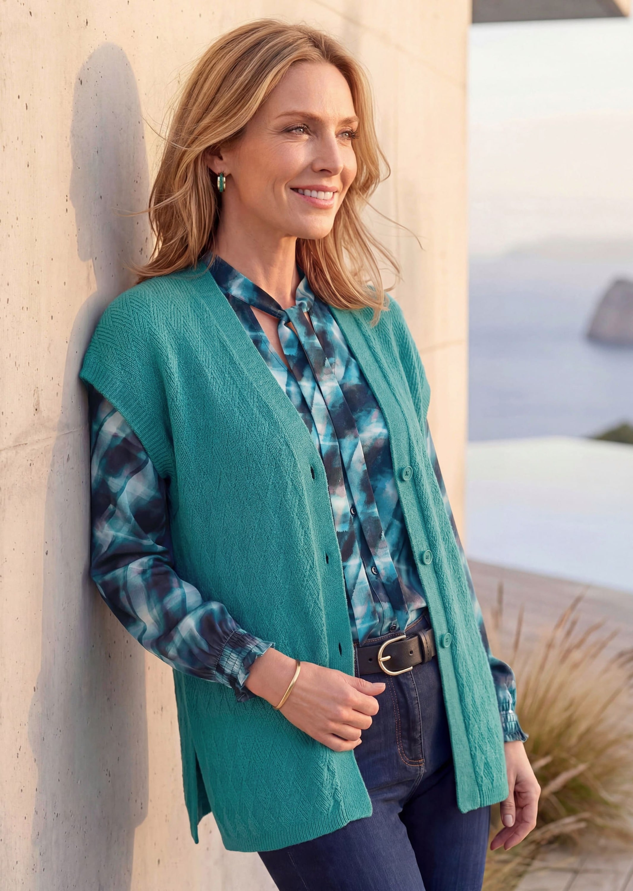 GOLDNER Strickjacke »Kurzgröße Strickweste mit Rautenmuster« seitliche Schlitzer