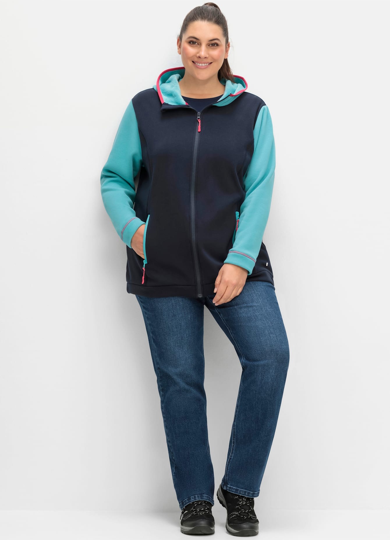 Sheego Fleecejacke, mit Kapuze günstig online kaufen