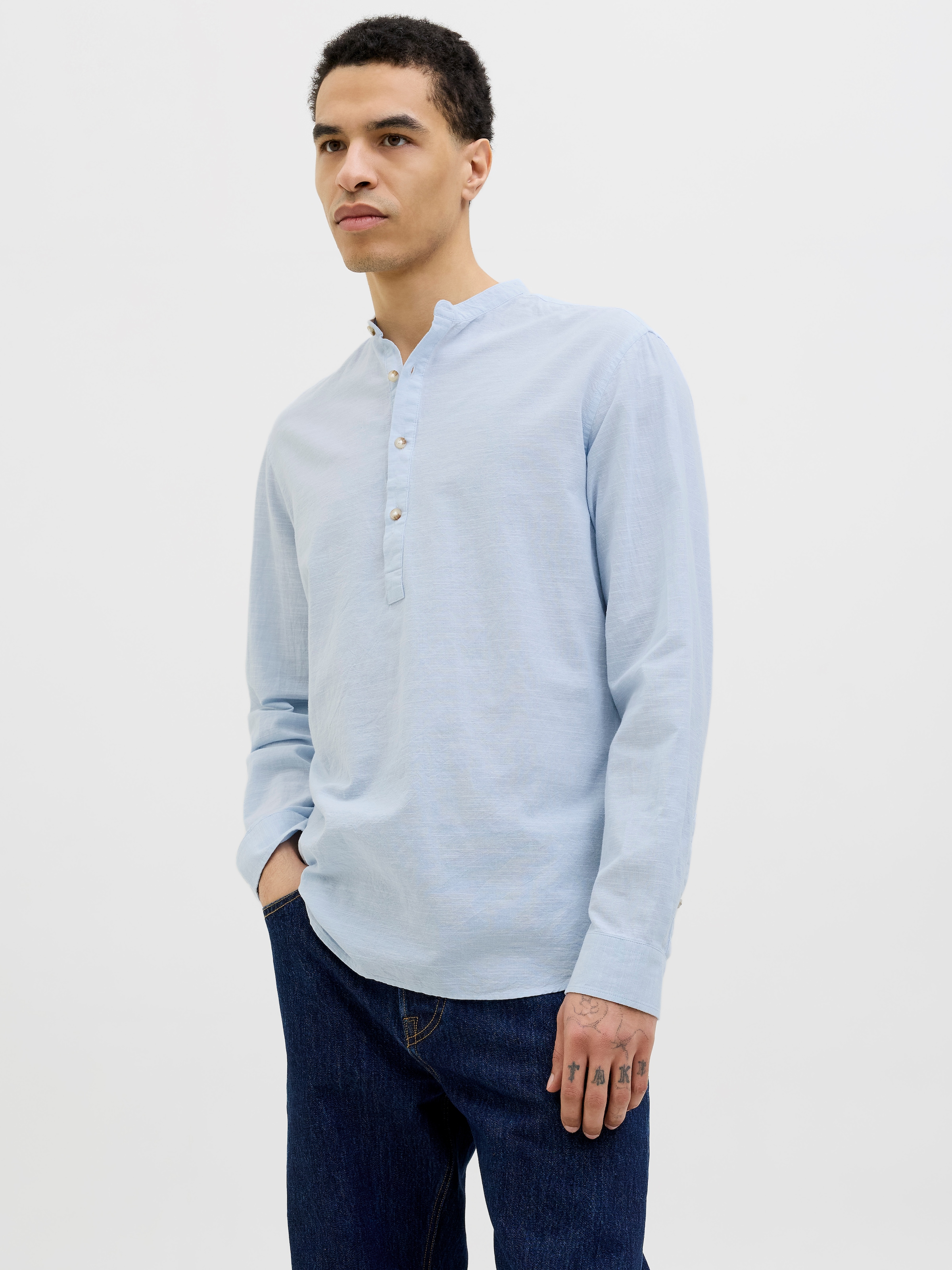 Jack & Jones Langarmhemd "JJESUMMER HALF PLACKET SHIRT LS SN", mit Bandkrag günstig online kaufen