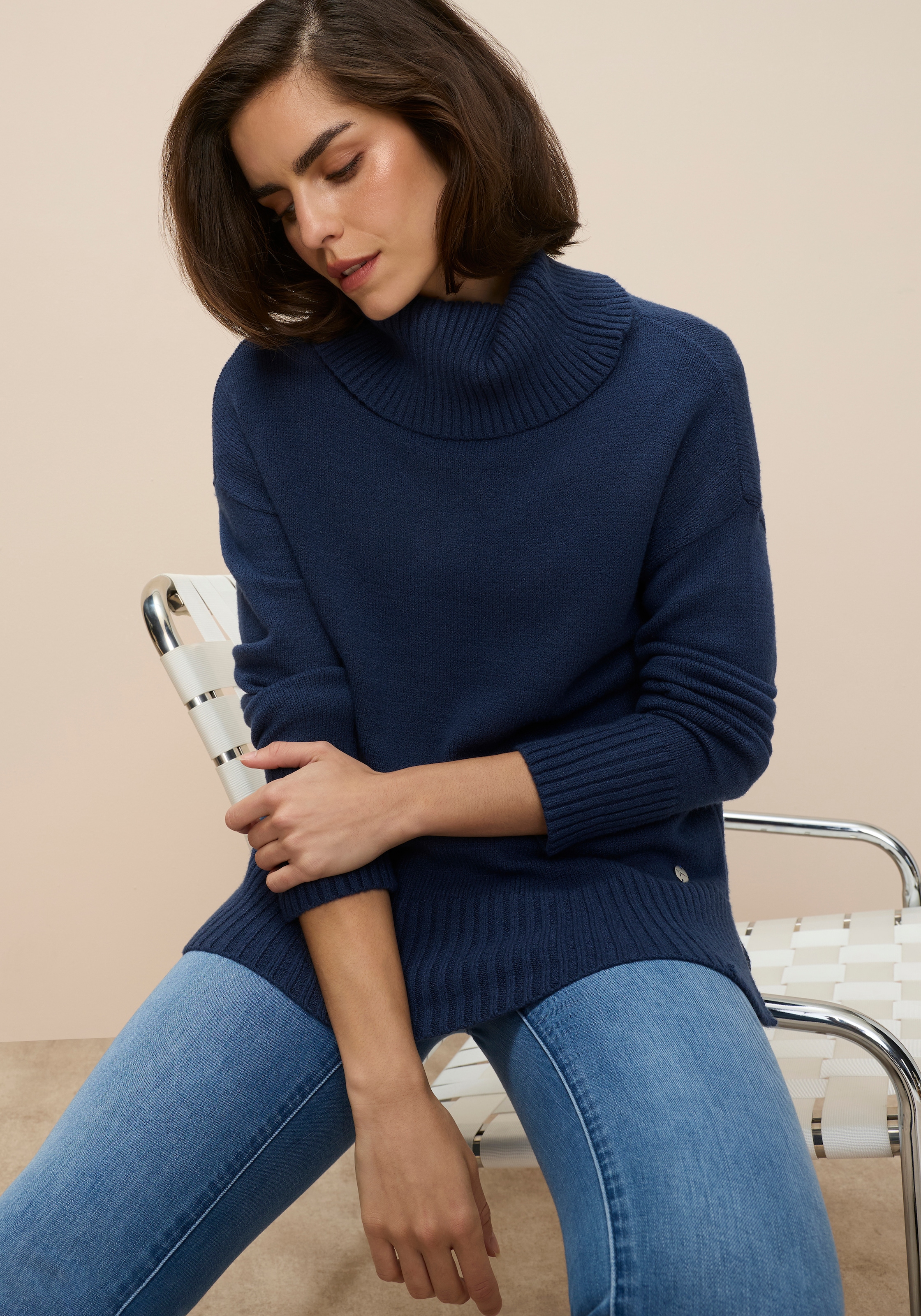 Tamaris Rollkragenpullover in lässiger Form mit seitlichen Schlitzen günstig online kaufen