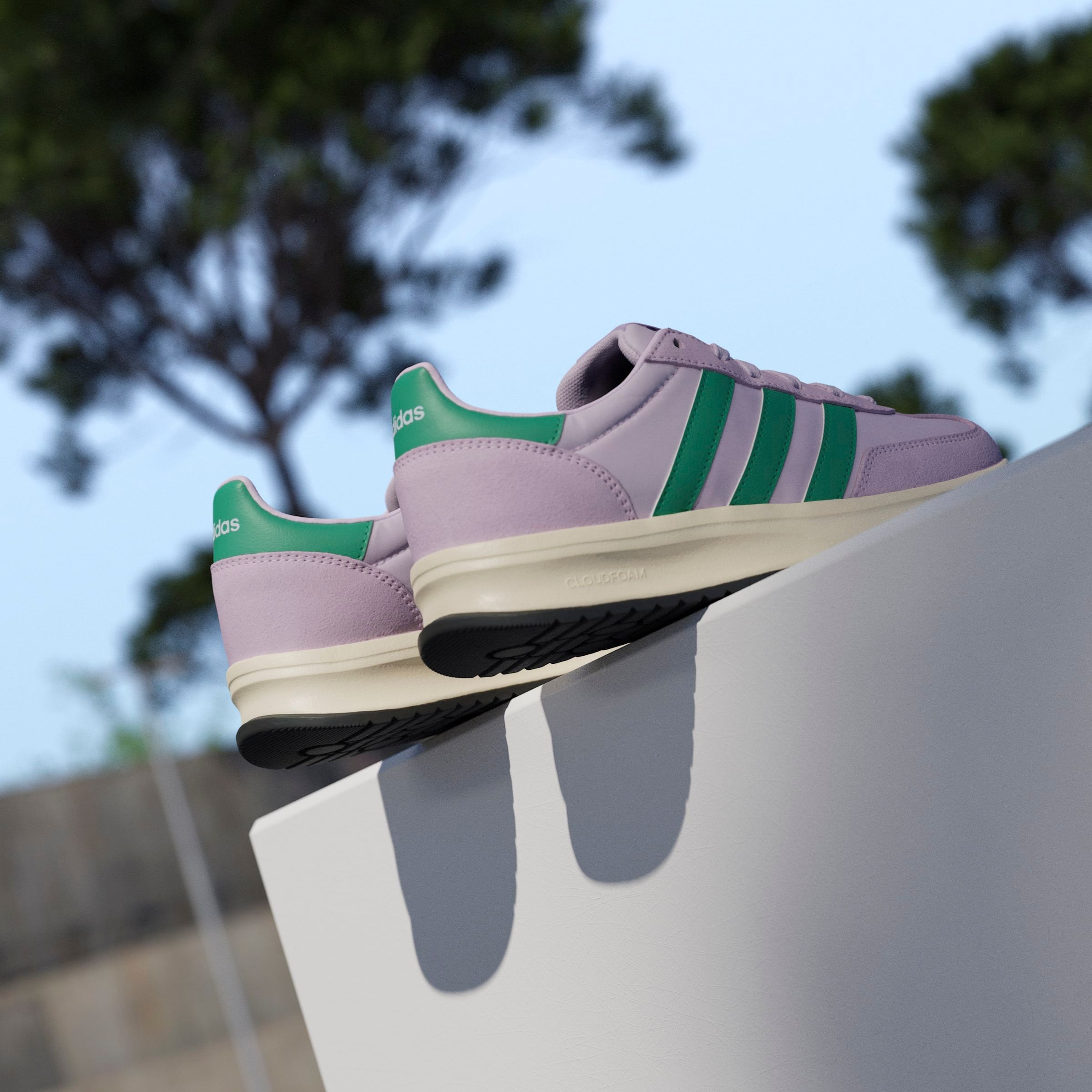 adidas Sportswear Sneaker »RUN 70S 2.0«, inspiriert vom Design des SL72