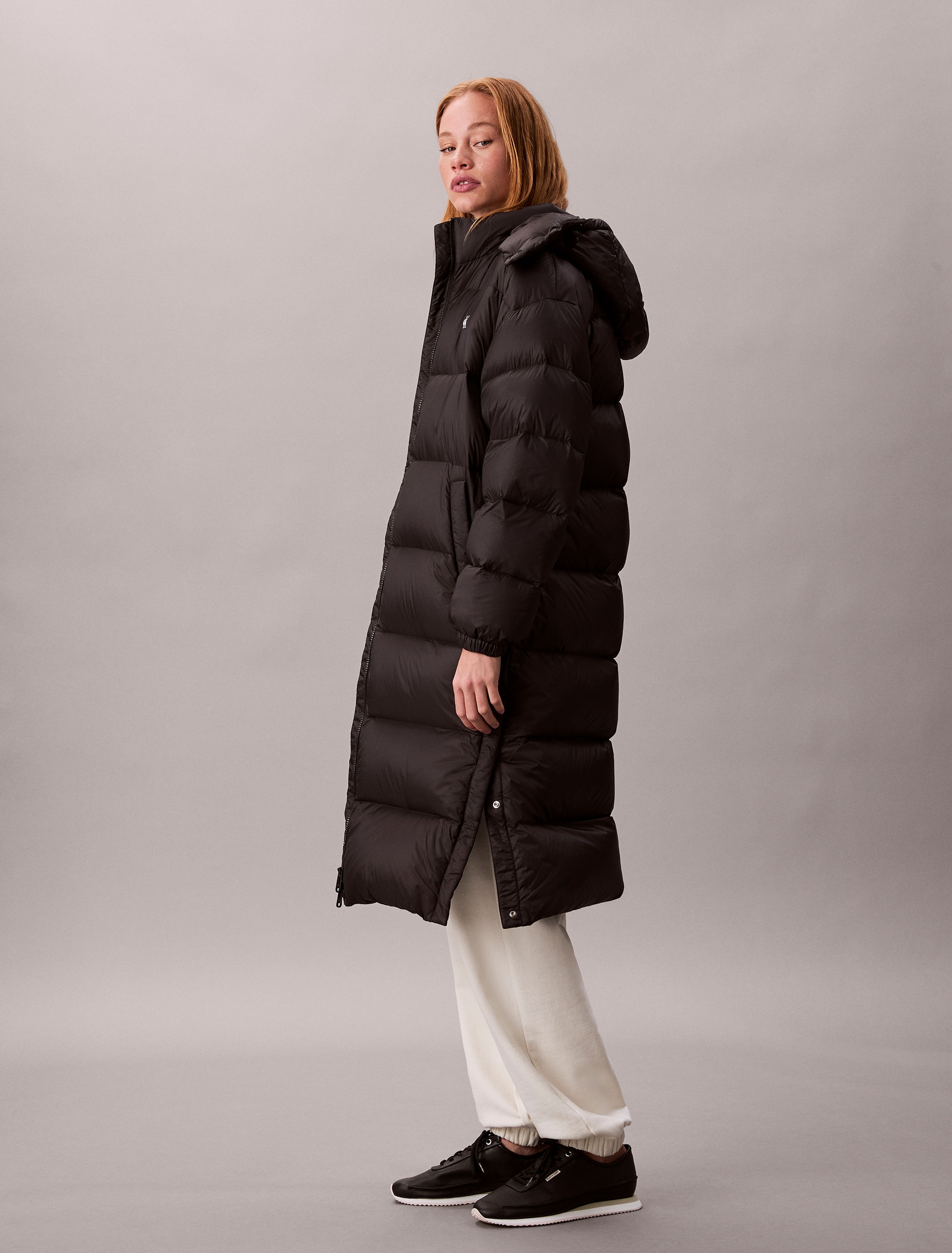 Calvin Klein Jeans Steppmantel »ESSENTIAL MIDWEIGHT LONG PUFFER«, Mit Rundhalsausschnitt, regular fit