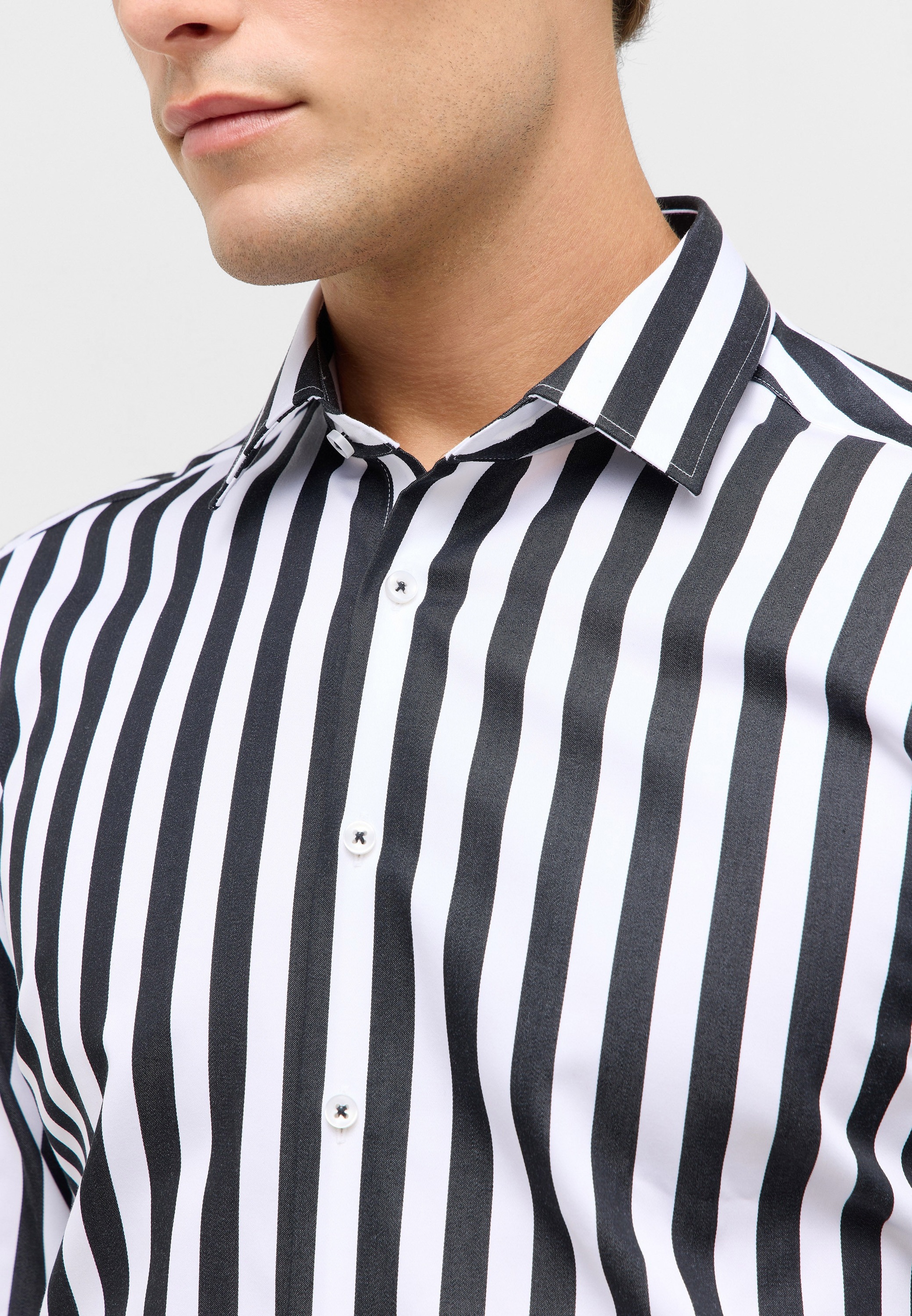 Thumbnail - Eterna Langarmhemd "SLIM FIT" NON IRON (bügelfrei)