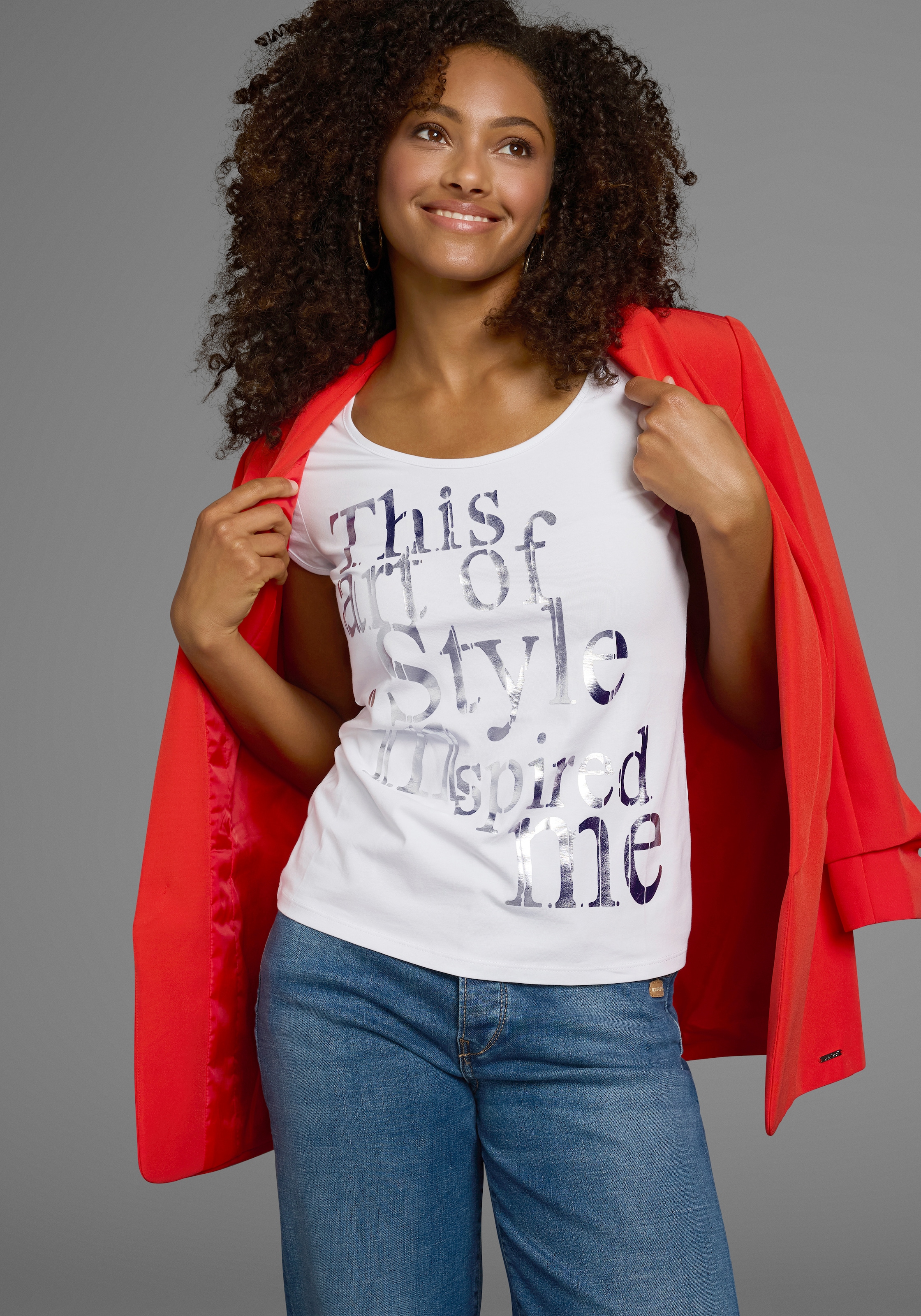 Laura Scott T-Shirt sehr figurbetonte Passform, mit Rundhalsausschnitt günstig online kaufen