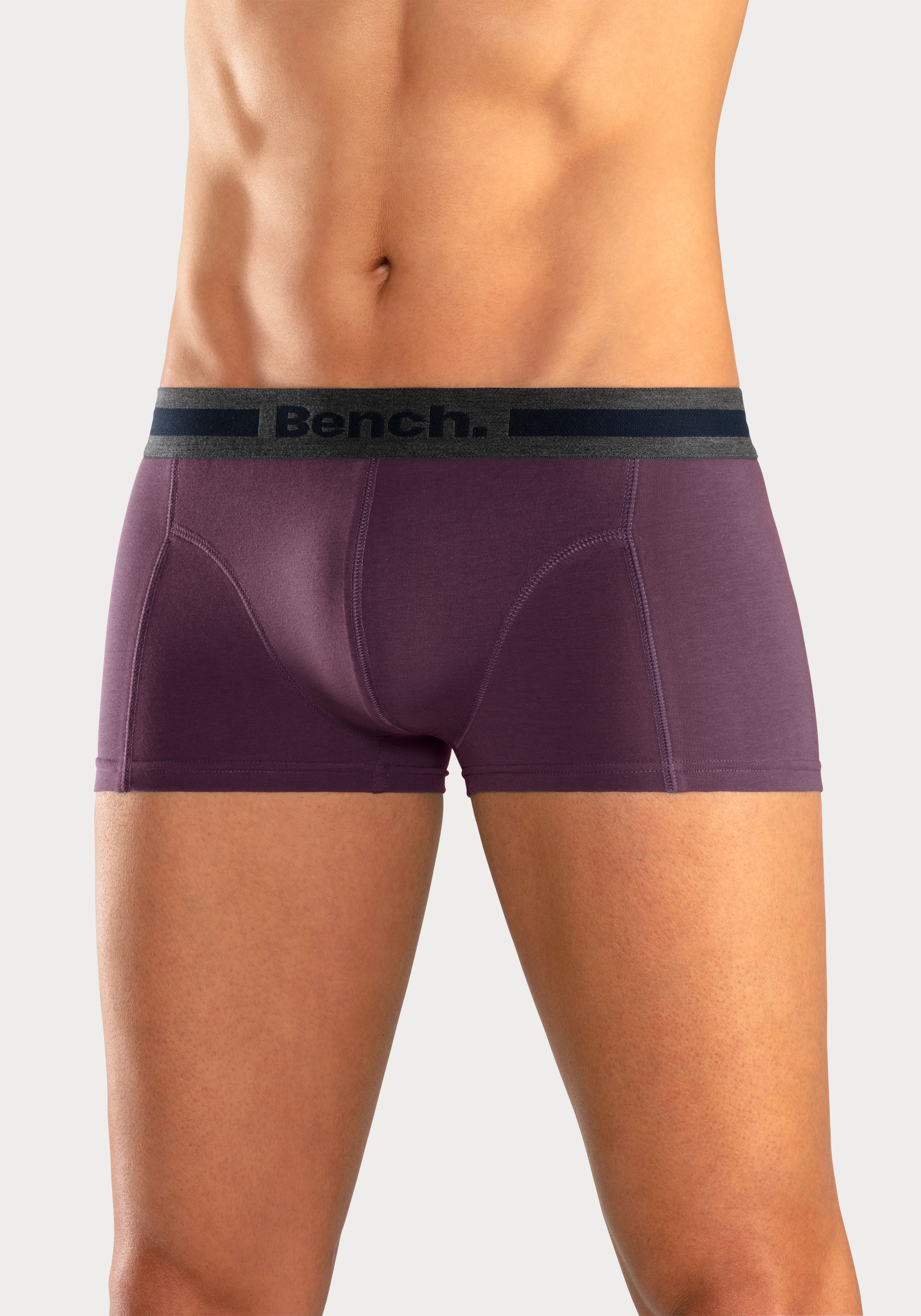 Bench. Hipster, (Packung, 4 St.), knapp sitzende Boxershorts aus Baumwollmischung