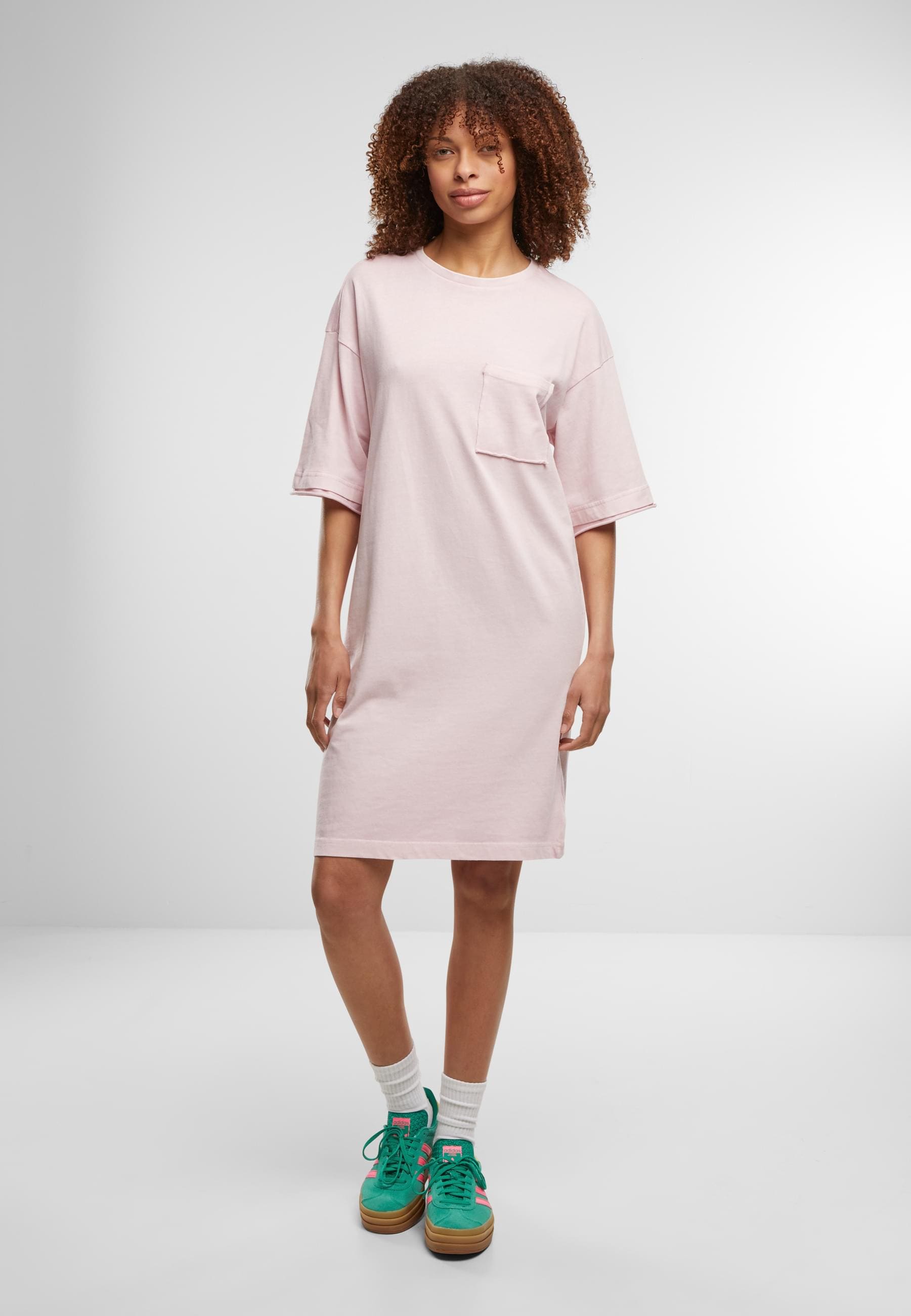 URBAN CLASSICS Shirtkleid »Urban Classics Ladies Washed Jersey T-Shirt Dress«, (1 tlg.)