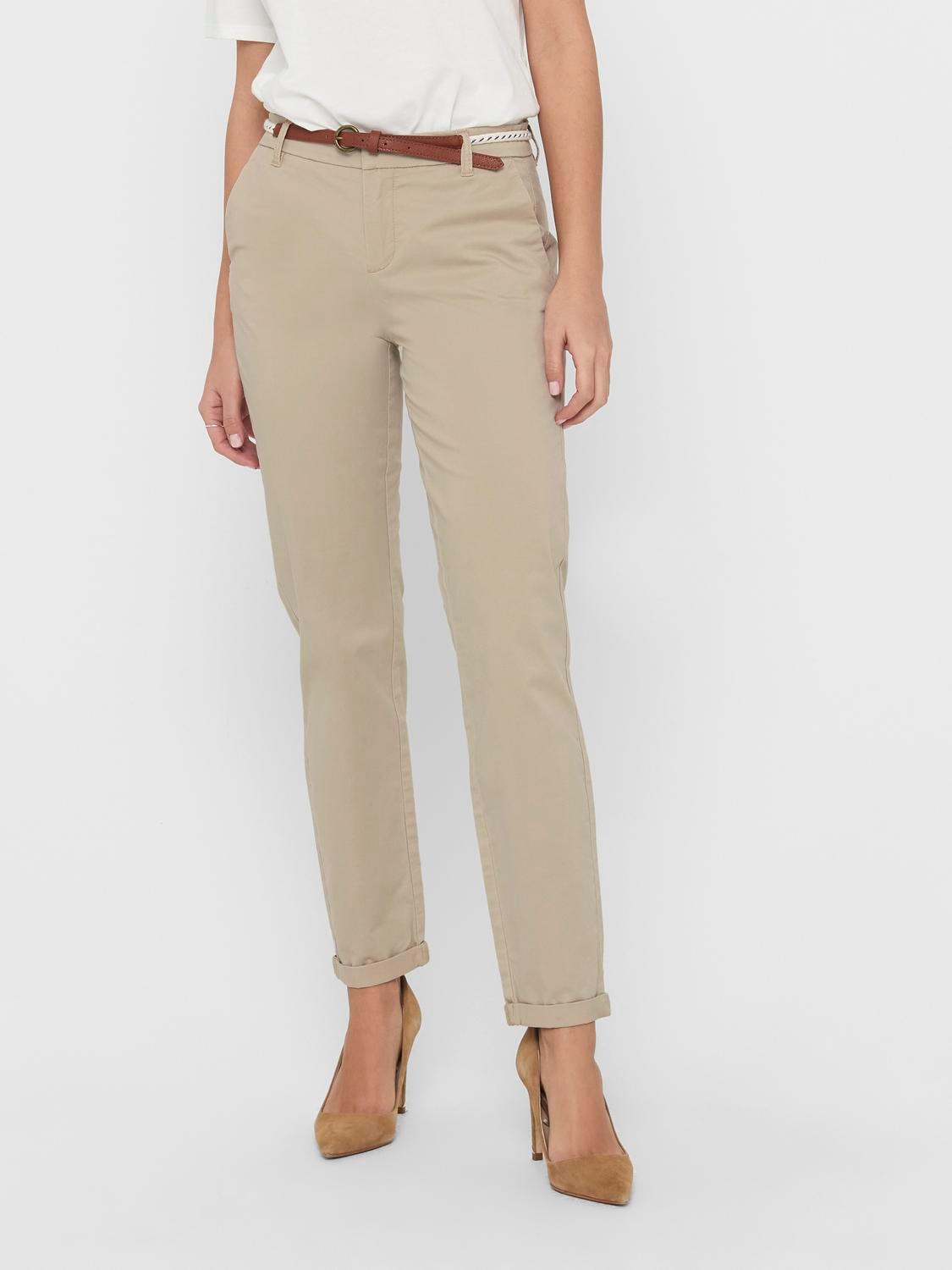 ONLY "ONLBIANA – Chinohose mit Gürtel und Umschlagsaum" slim fit, modisch, Web, Baumwollmischung