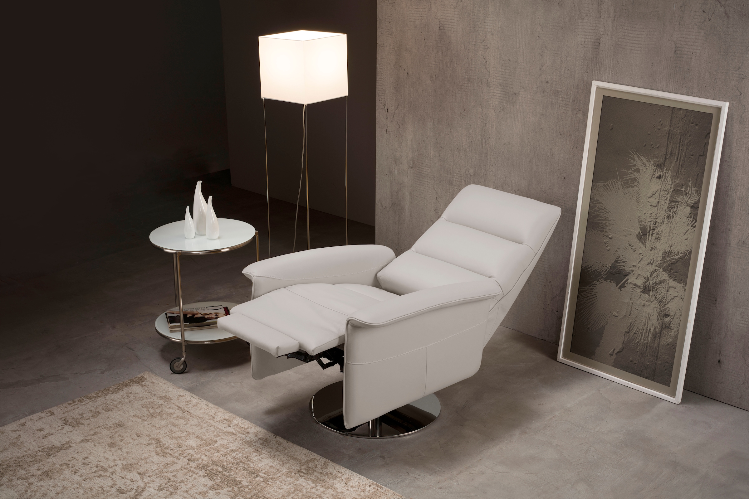 Egoitaliano Sessel »Kelly Designsessel«, drehbar, manuelle Relaxfunktion mit Push-Back-Mechanismus