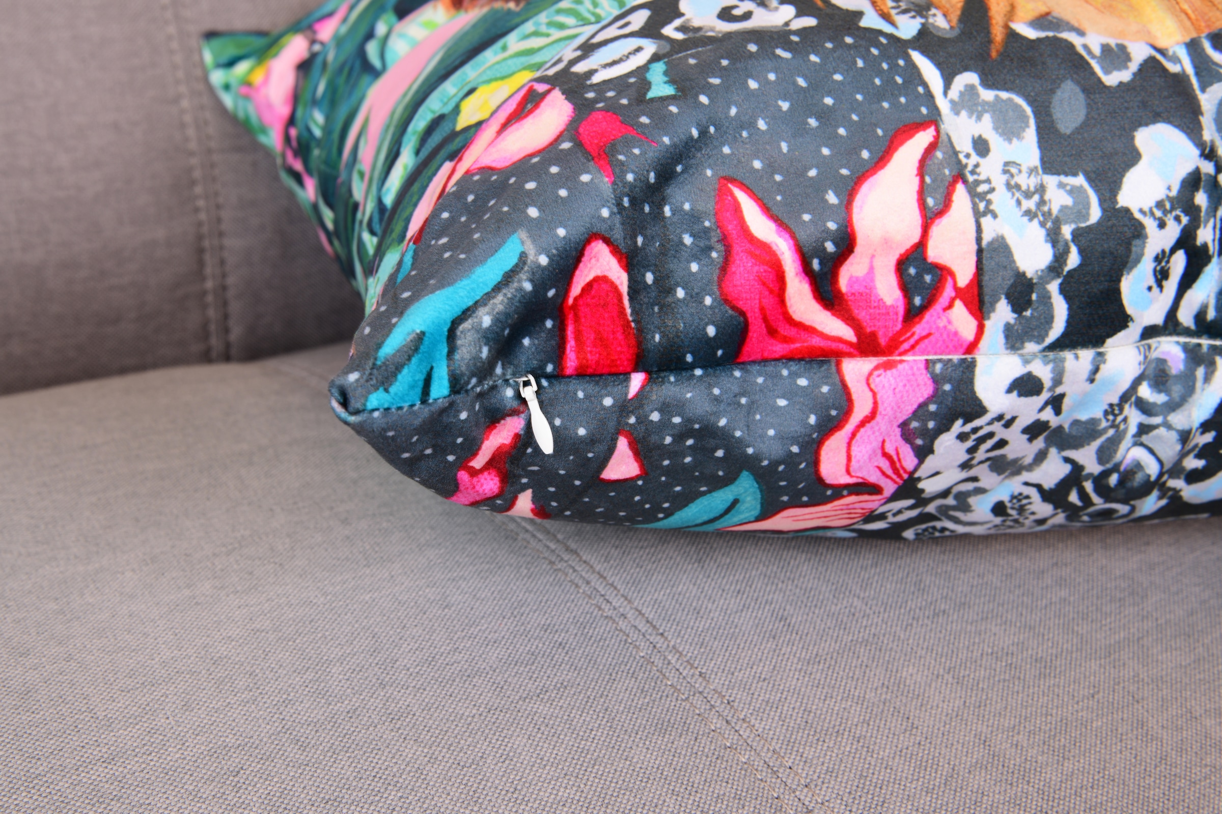 MIRRORS AND MORE Dekokissen »LEORO« gemustert, Dekokissen mit Füllung