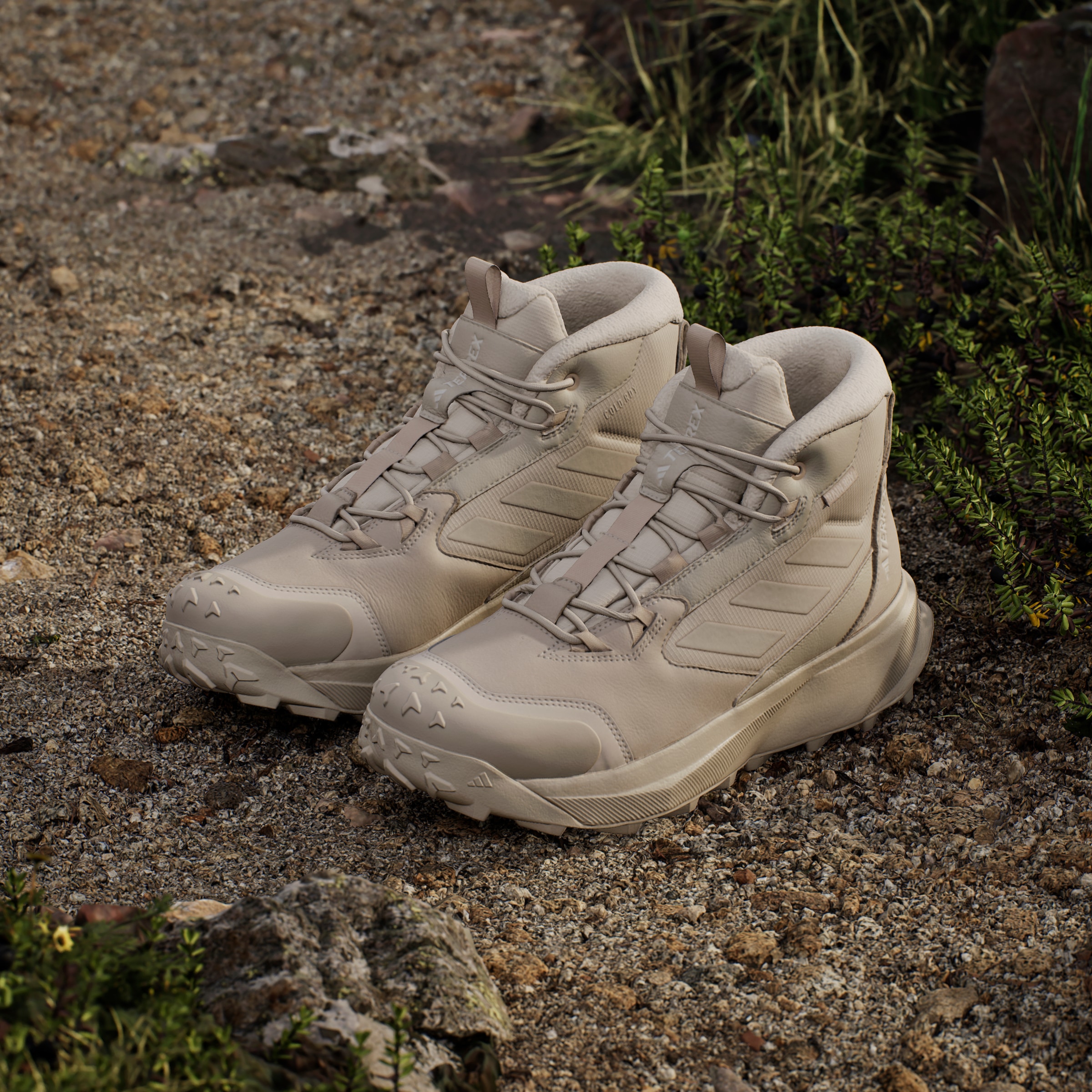 adidas TERREX Winterboots »TERREX WINTER LEATHER MID CUT RAIN.RDY COLD.RDY«, Snowboots, Winterstiefel, Winterschuhe, wasserdicht und gefüttert