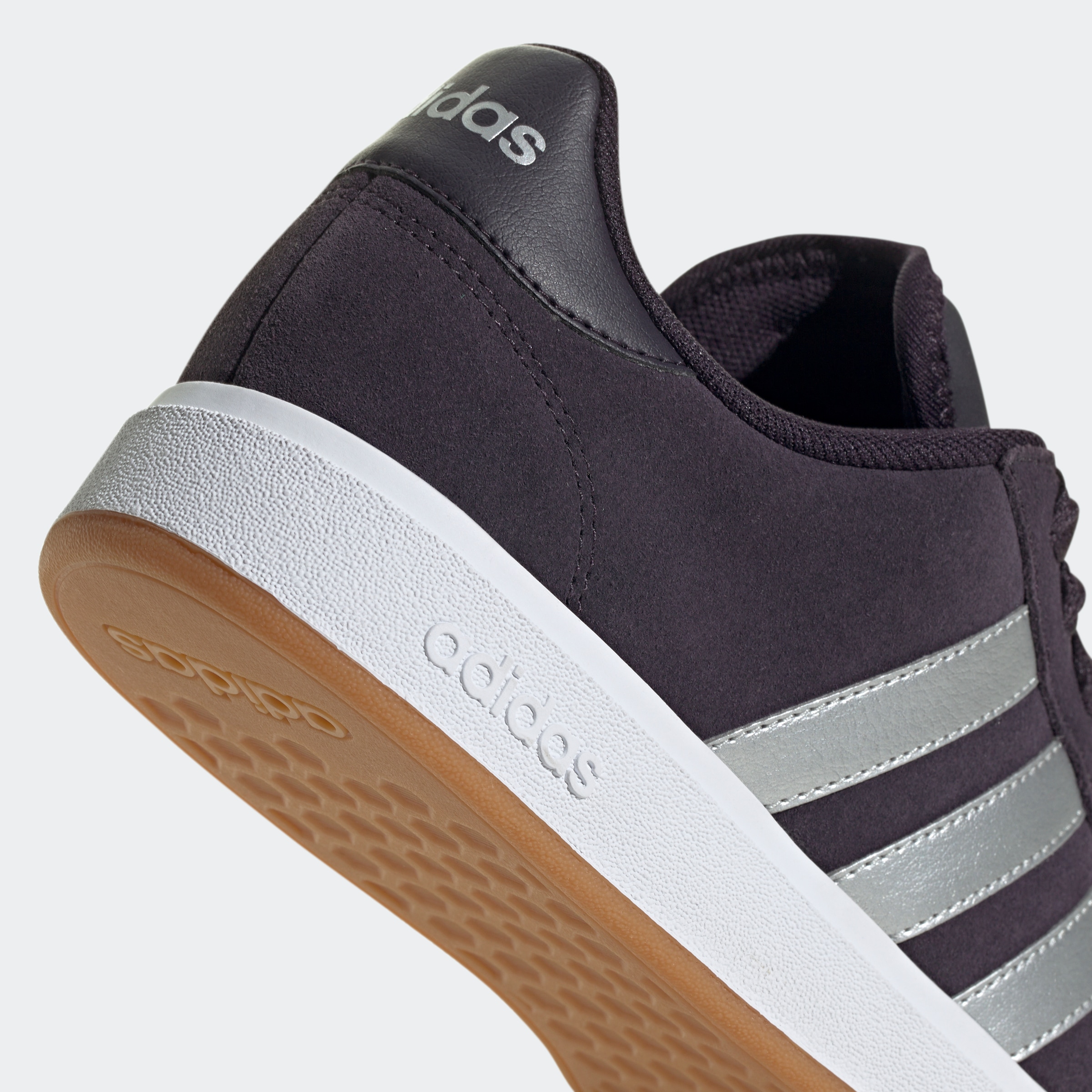 adidas Sportswear Sneaker »GRAND COURT BASE 00S«, Design auf den Spuren des adidas Superstar