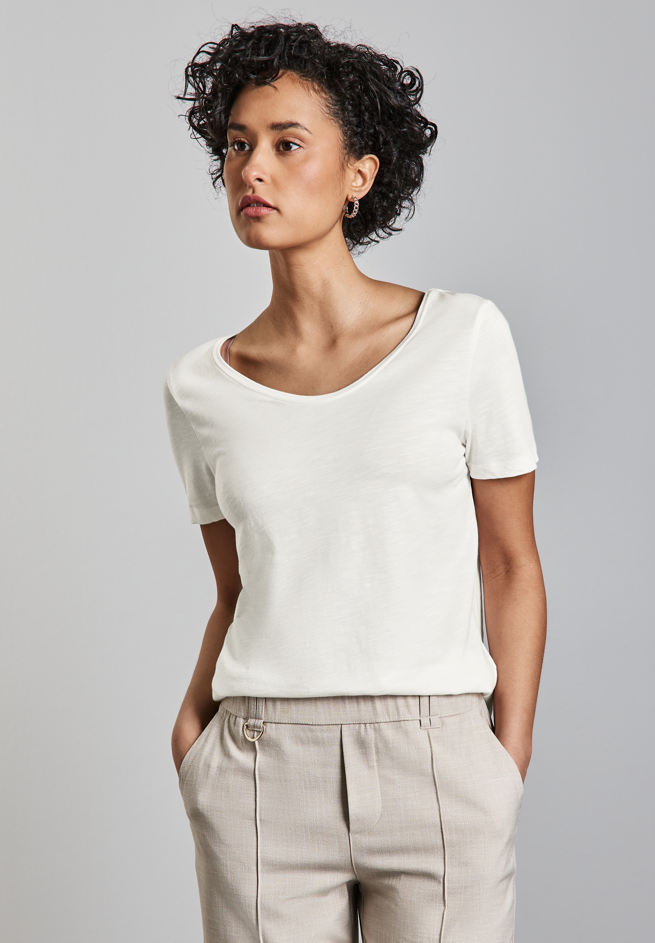 STREET ONE V-Shirt, im soften Baumwoll-Mix