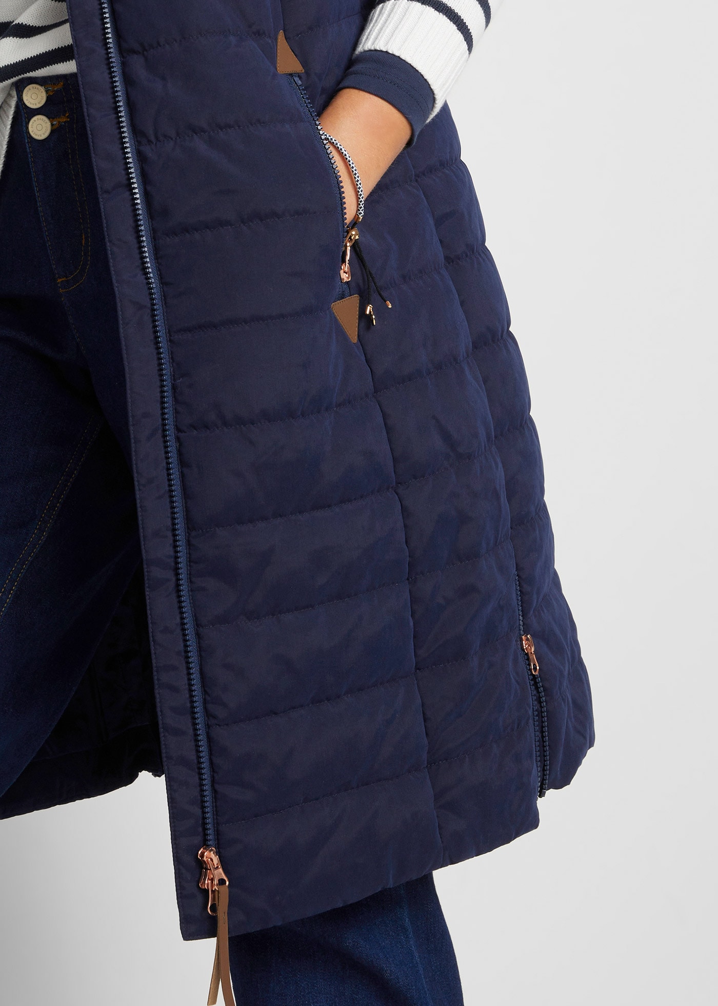 bonprix Steppweste Loose Fit, sportlicher Stil, Seitenschlitze mit Reißverschluss