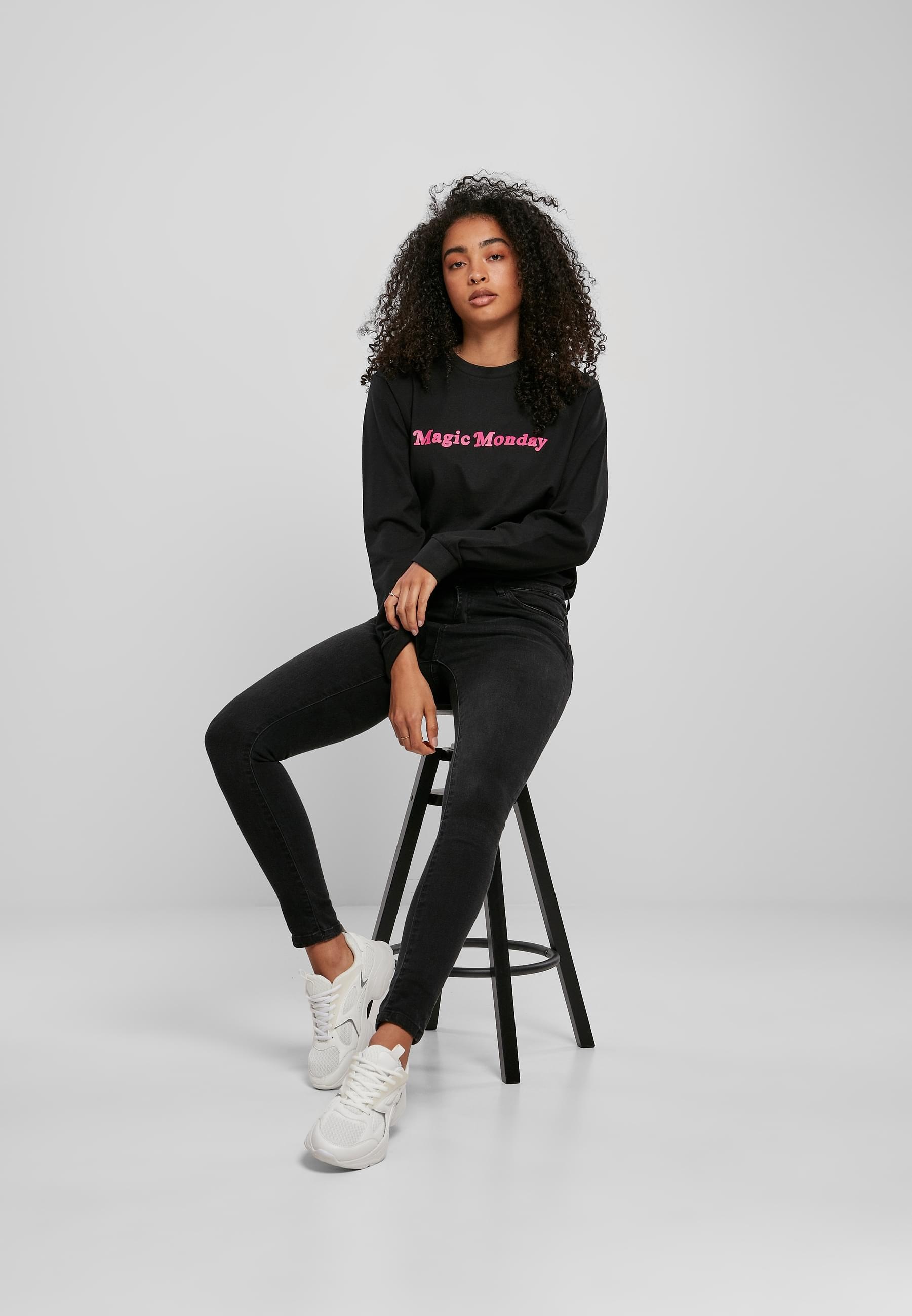 MisterTee Longsleeve »MisterTee Damen Ladies Magic Monday Slogan Longsleeve«, (1 tlg.)
