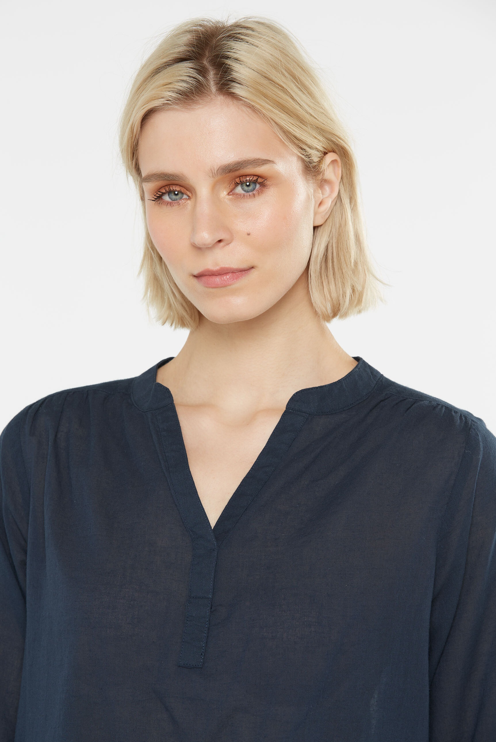 SENSES.THE LABEL Schlupfbluse, mit Tunika Ausschnitt