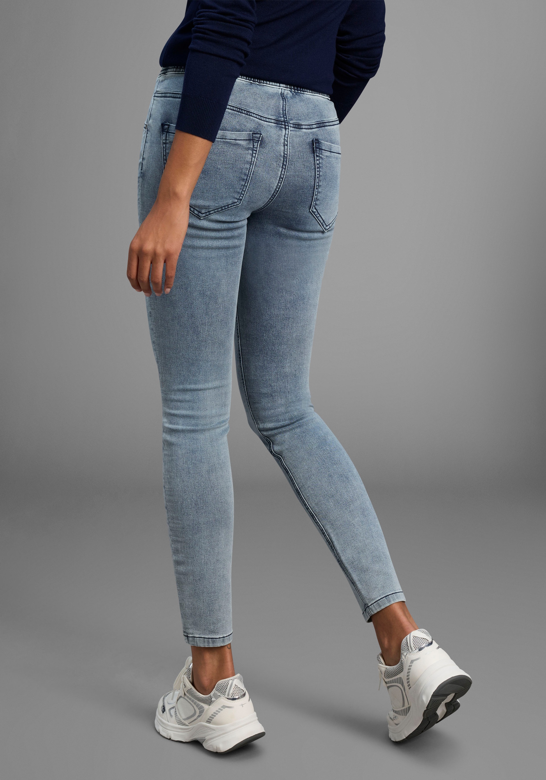 Arizona Stretch-Jeans, weites Bein, normale Leibhöhe, knöchellang, mit Used-Waschung