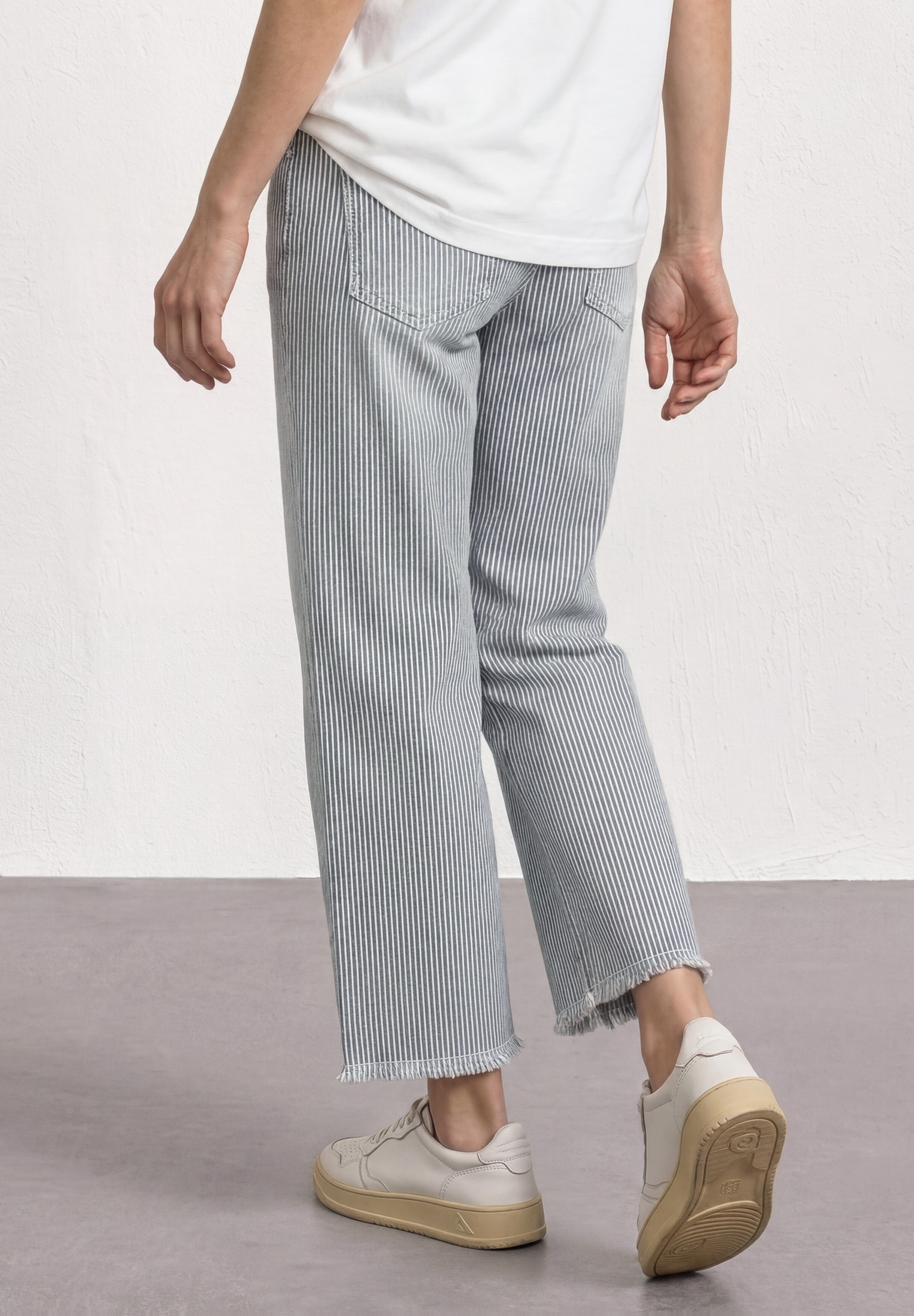 STREET ONE Comfort-fit-Jeans Middle Waist