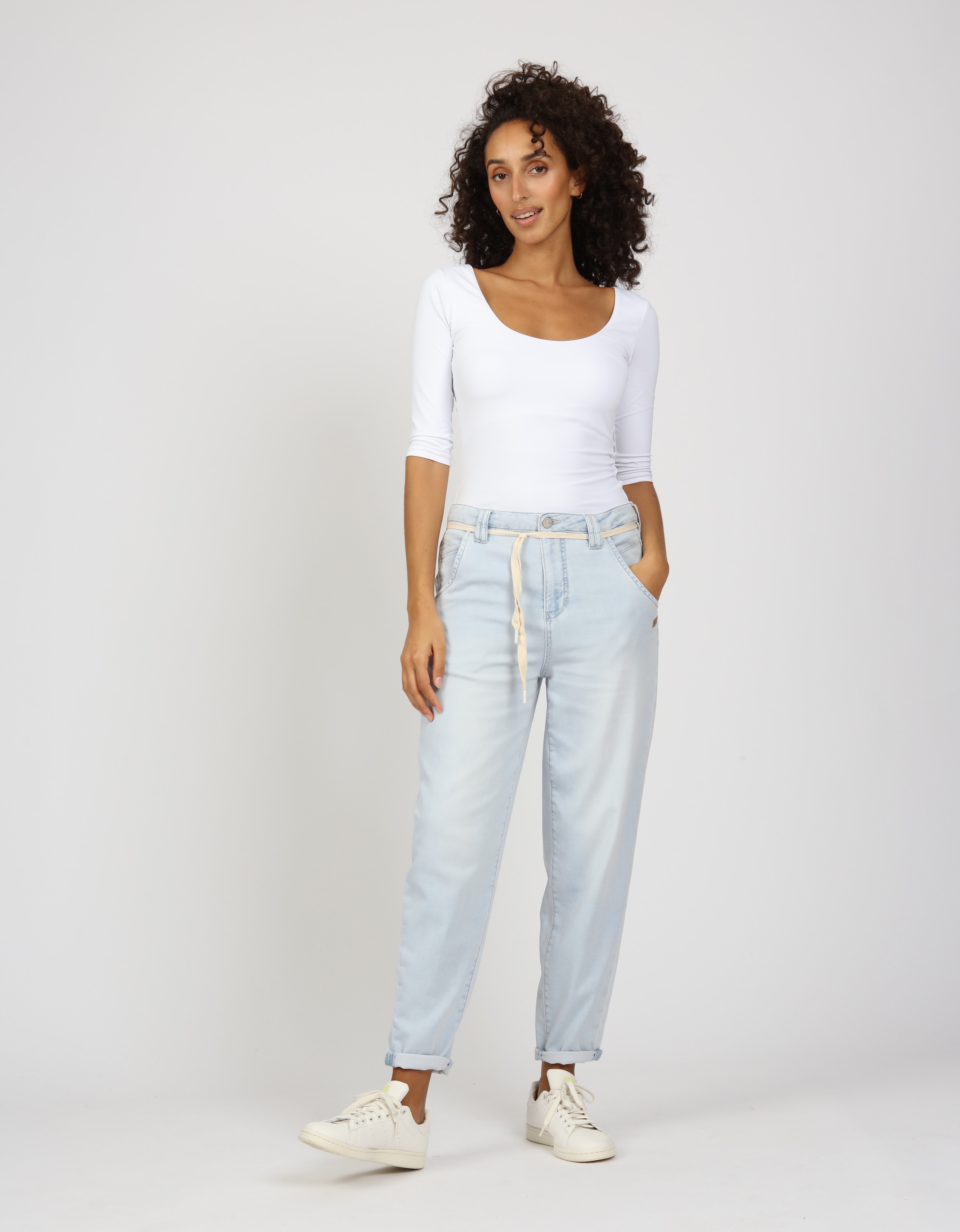GANG 5-Pocket-Jeans »94VIA JOGGER«, mit Kordel-Gürtel und O-Shape