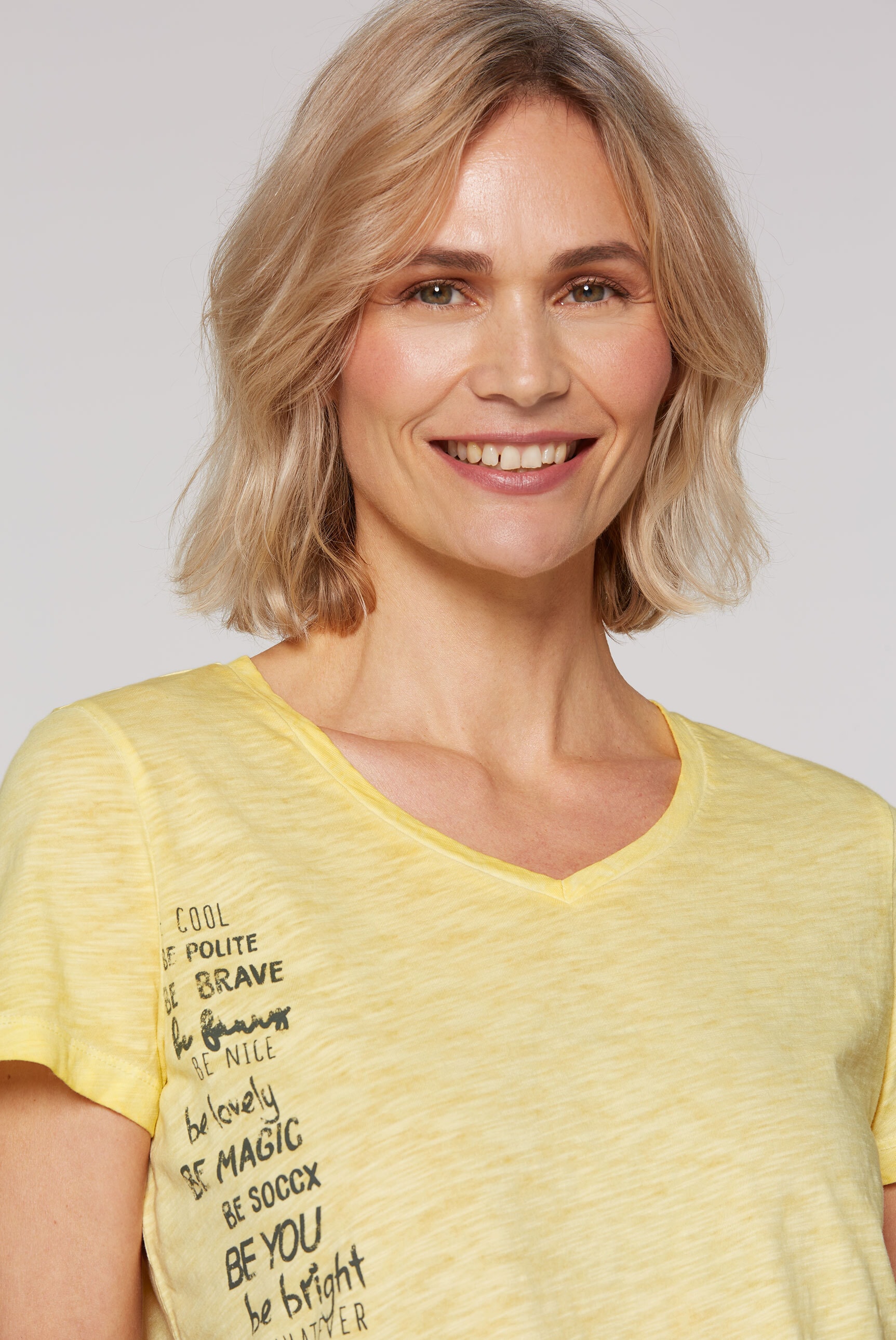 SOCCX V-Shirt, mit Gummizug im Saum