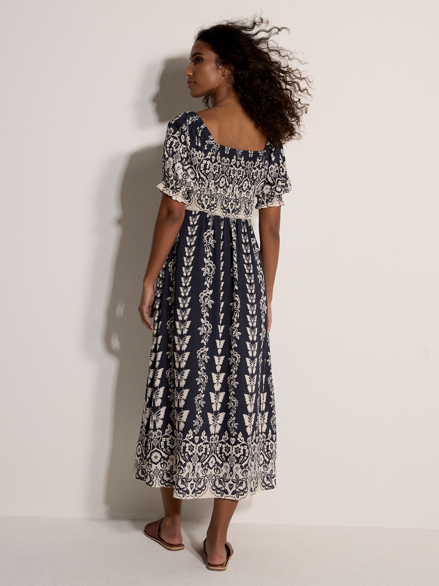 Apricot Midikleid »Midi-Kleid mit Schmetterlingsbordüre« Schleife
