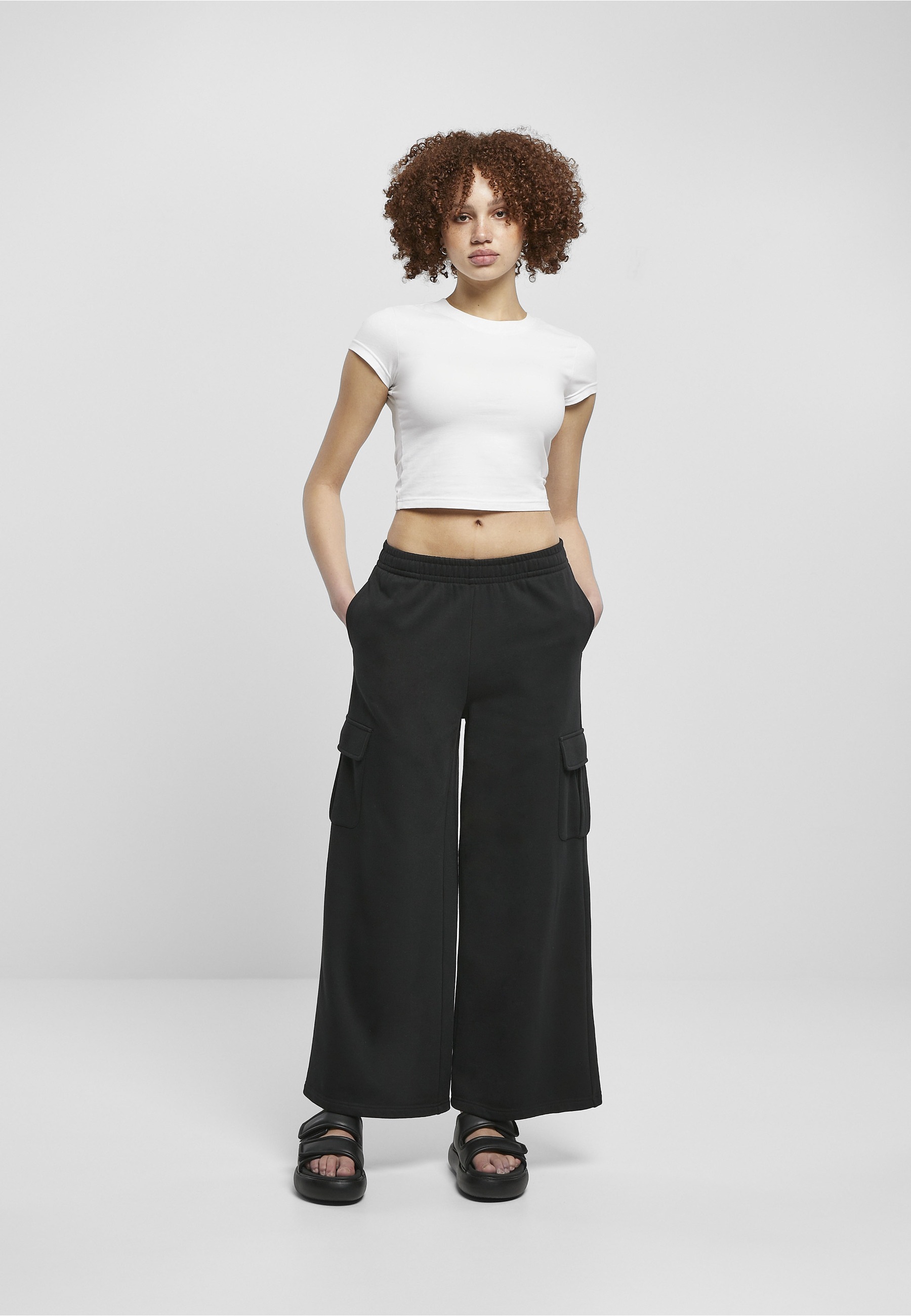 URBAN CLASSICS Cargohose »Urban Classics Damen Ladies Highwaist Wide Leg Cargo Terry Pants«