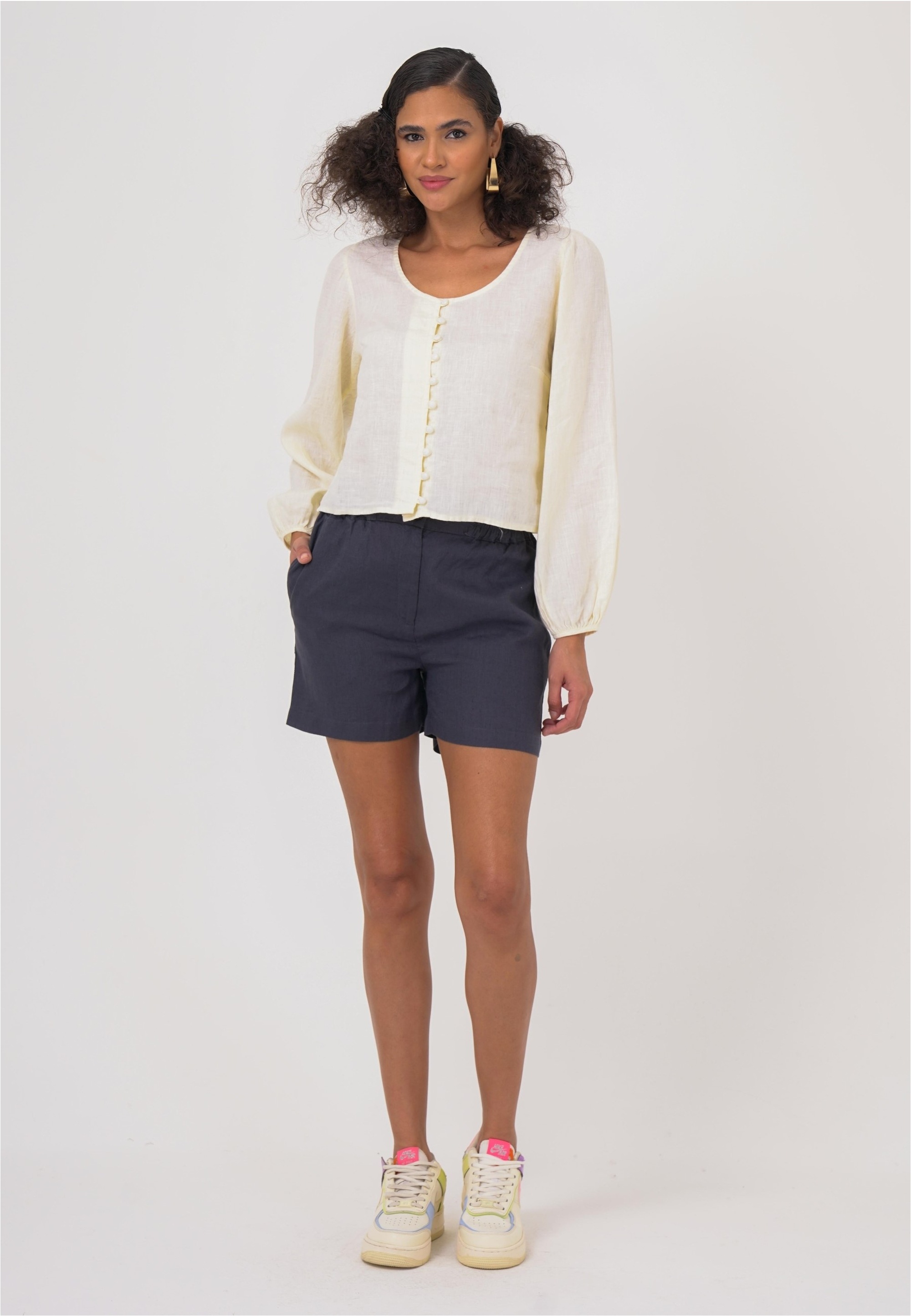 freshlions Klassische Bluse »Amara«, im klassischen Design