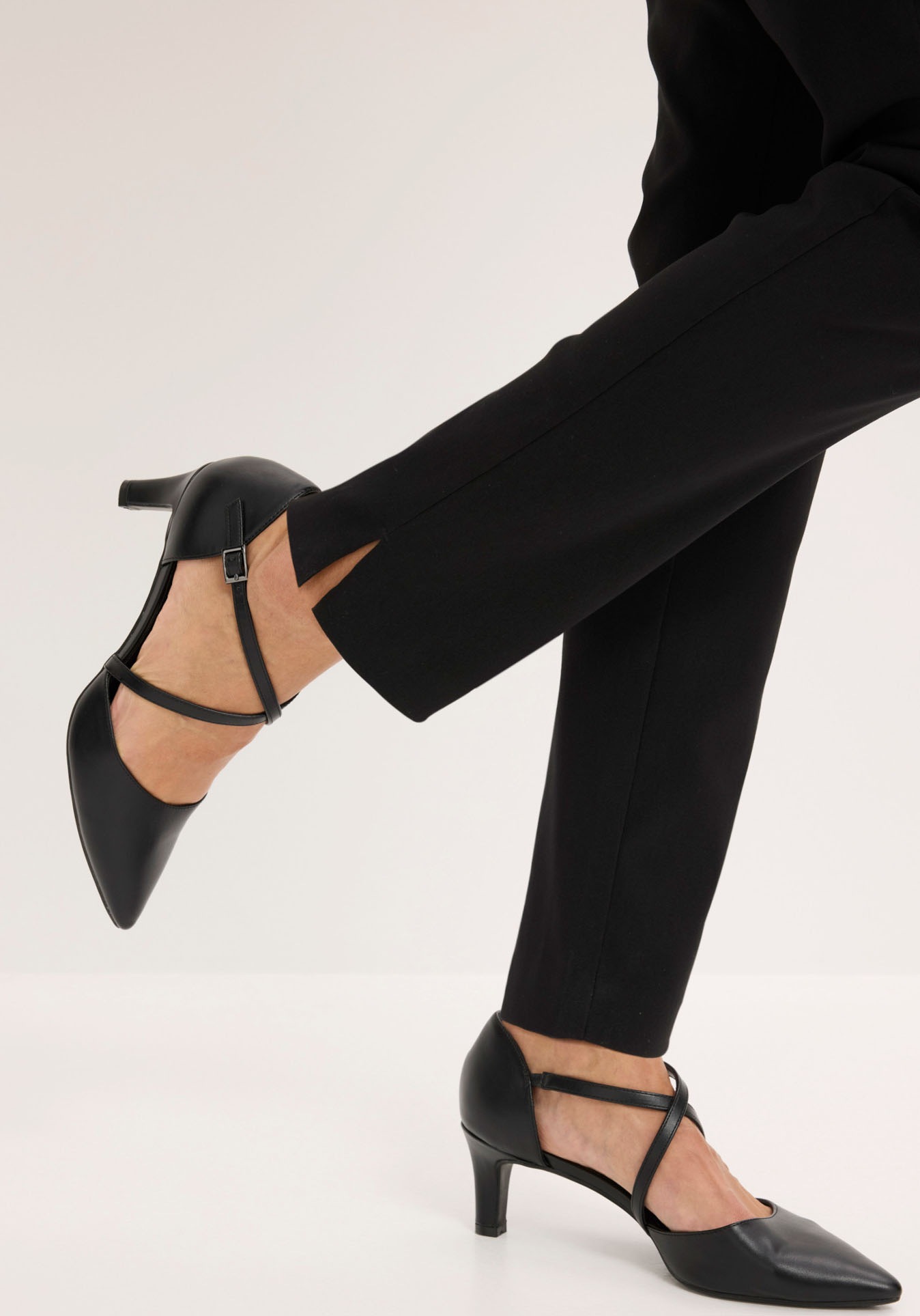 bonprix Stretch-Hose  mit Elasthan-Anteil, Slim Fit Passform, femininer Stil