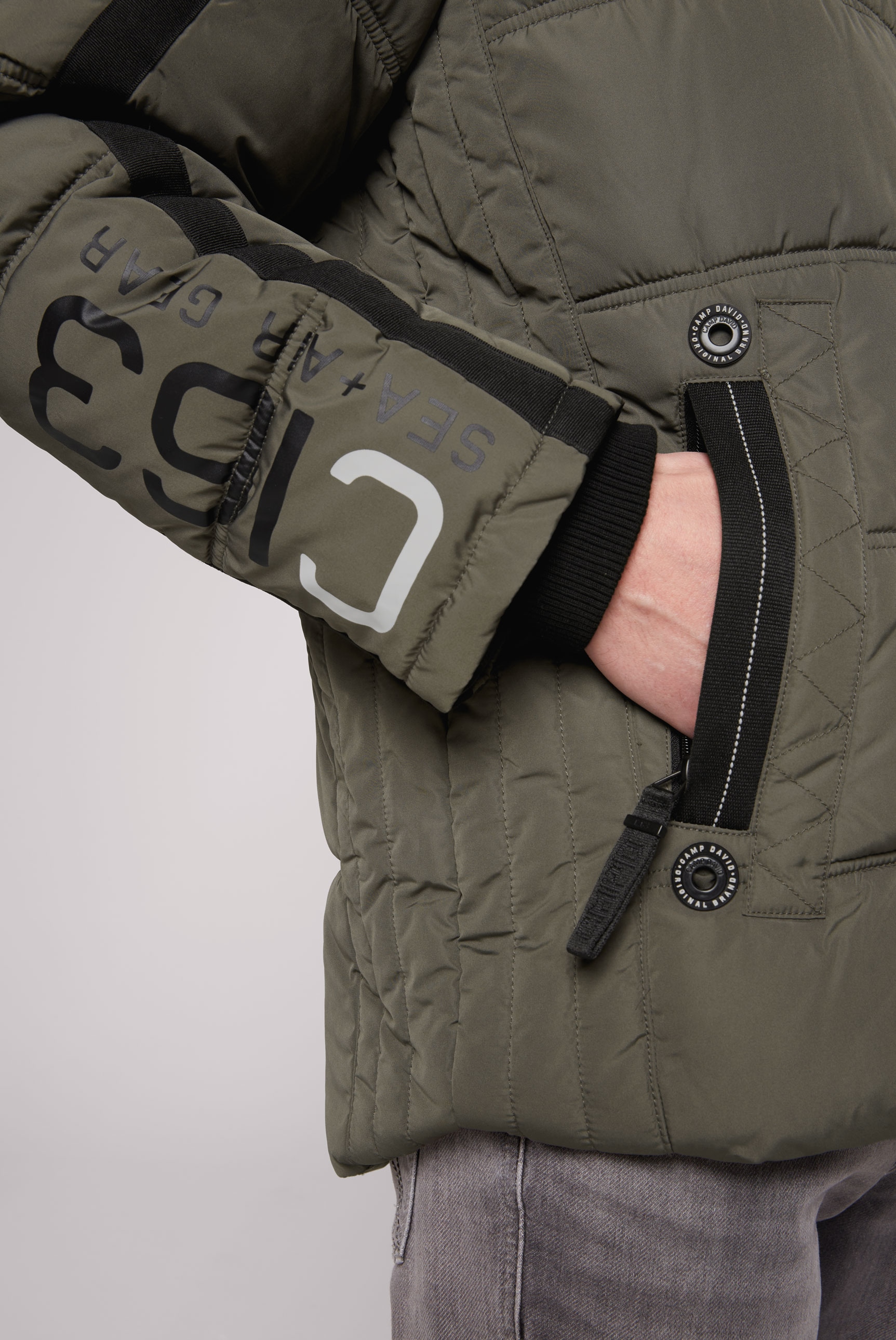 CAMP DAVID Outdoorjacke mit Kapuze mit Windbreaker-Bündchen im Ärmel