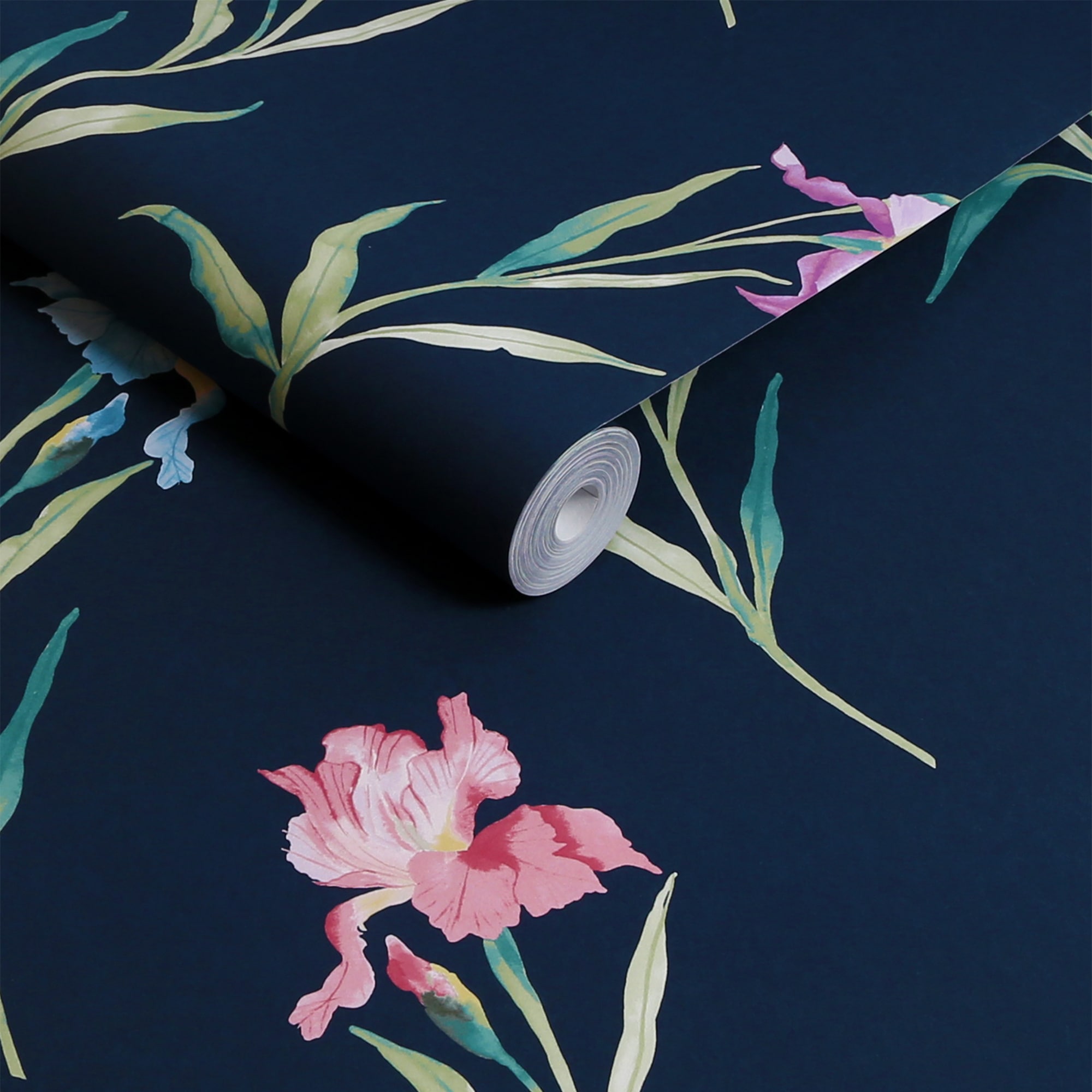 LAURA ASHLEY Vliestapete »Hawling Irises Midnight Seaspray«, geblümt, 10mx52cm (ca. 5m2)
