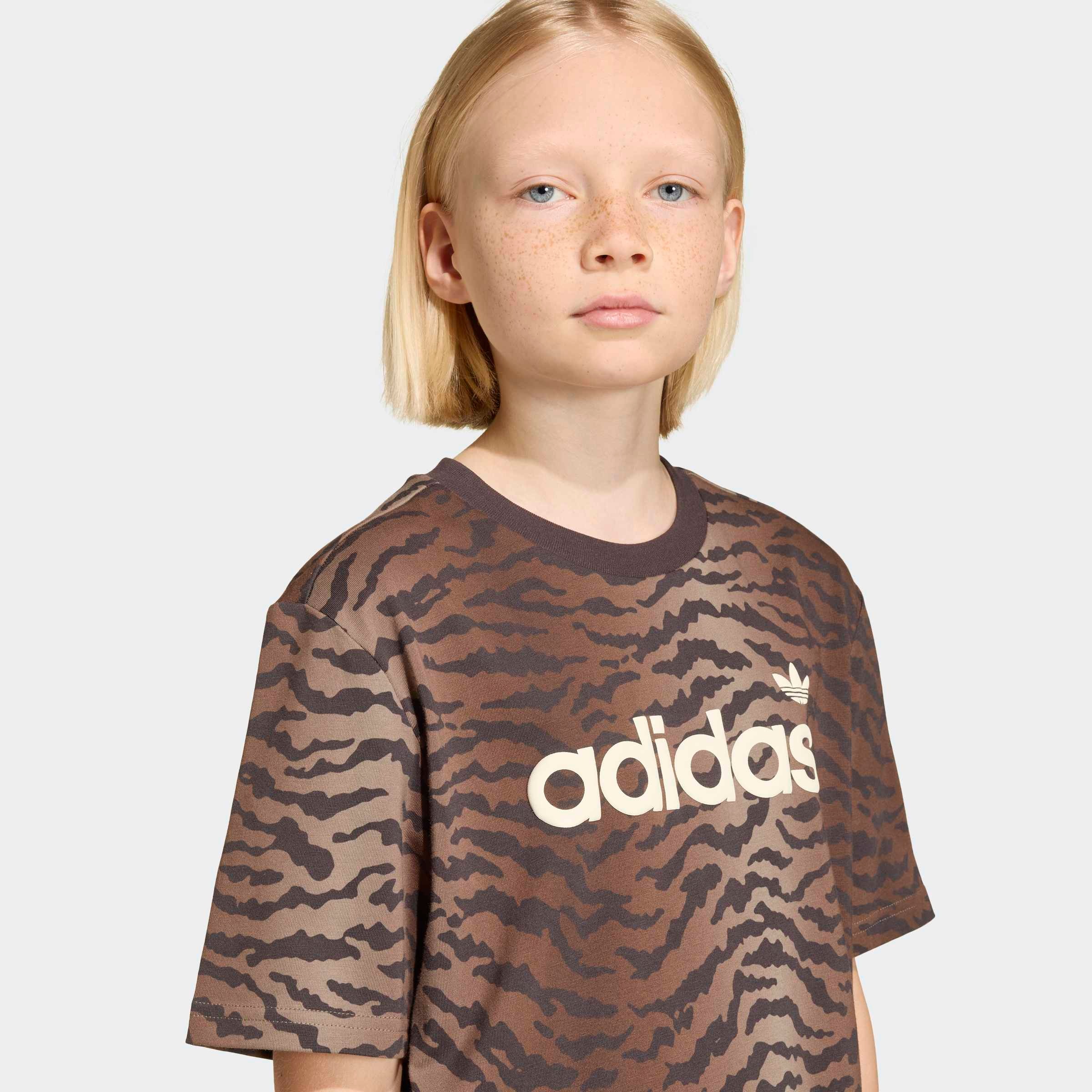 adidas Originals T-Shirt »LOOSE AOP«