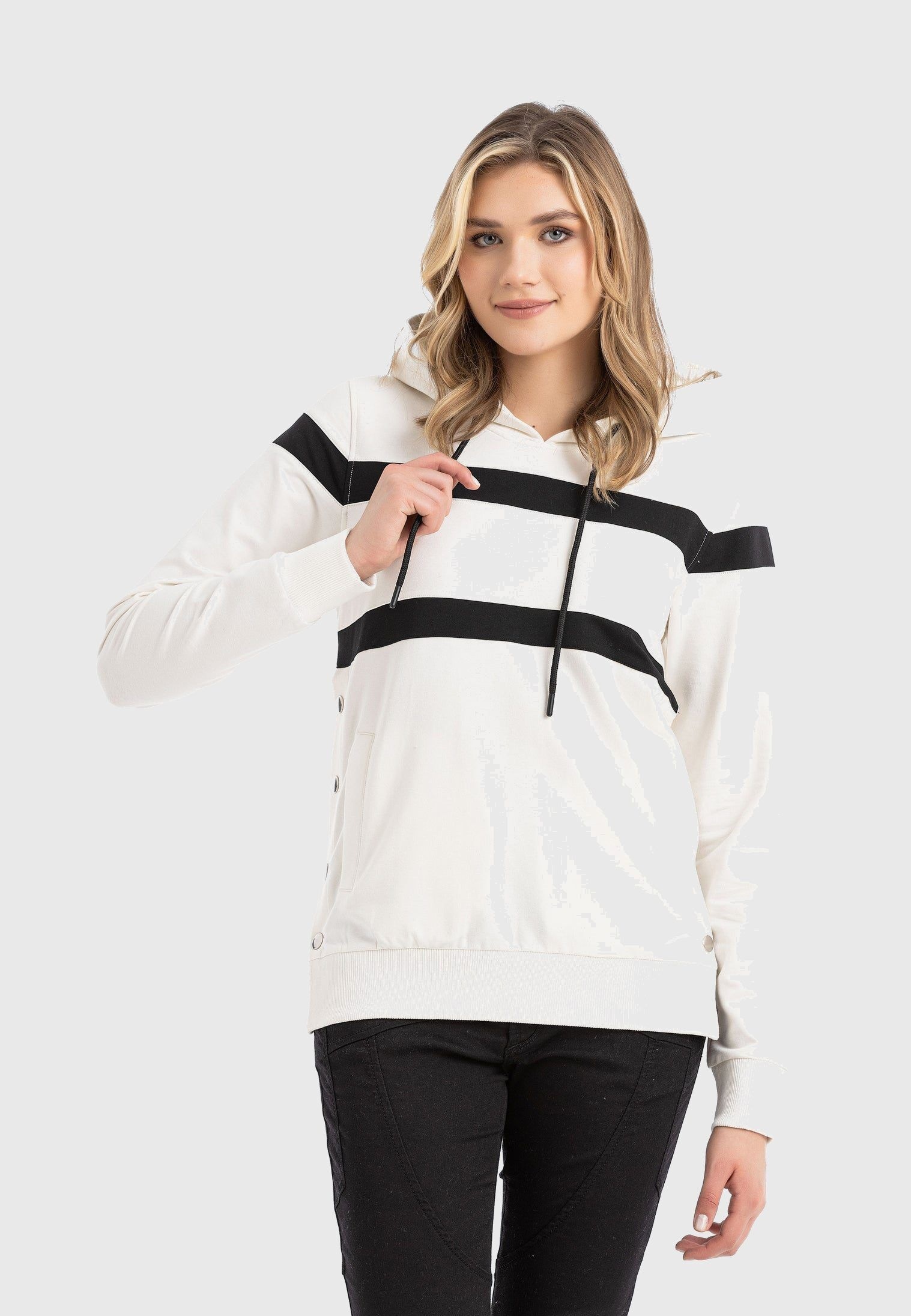 Cipo & Baxx Sweatshirt »HOODIE SWEATSHIRT«, Ein Must-have für deine Garderobe