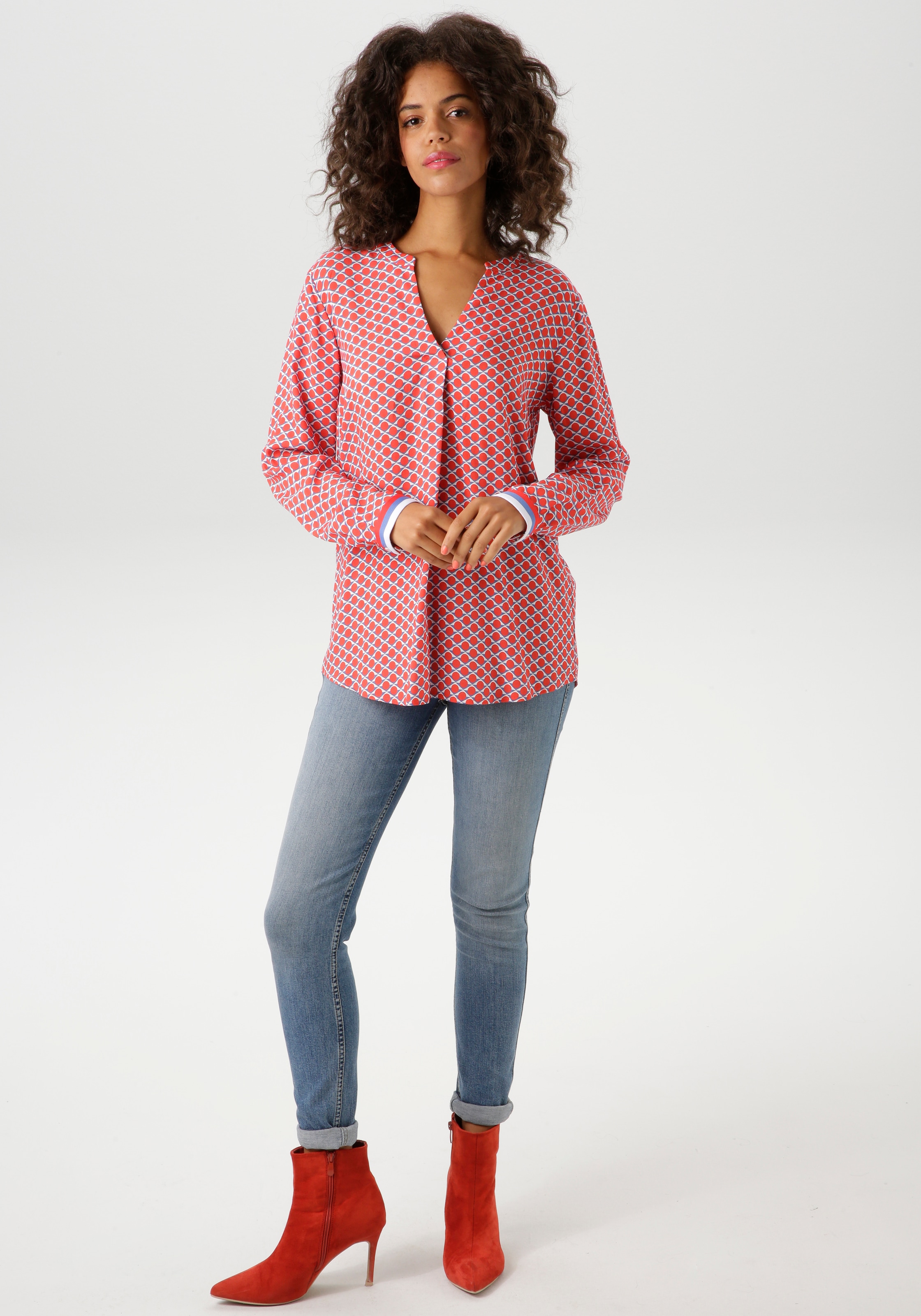 Aniston CASUAL Schlupfbluse, mit interessanten, grafischen Druck - NEUE KOLLEKTION