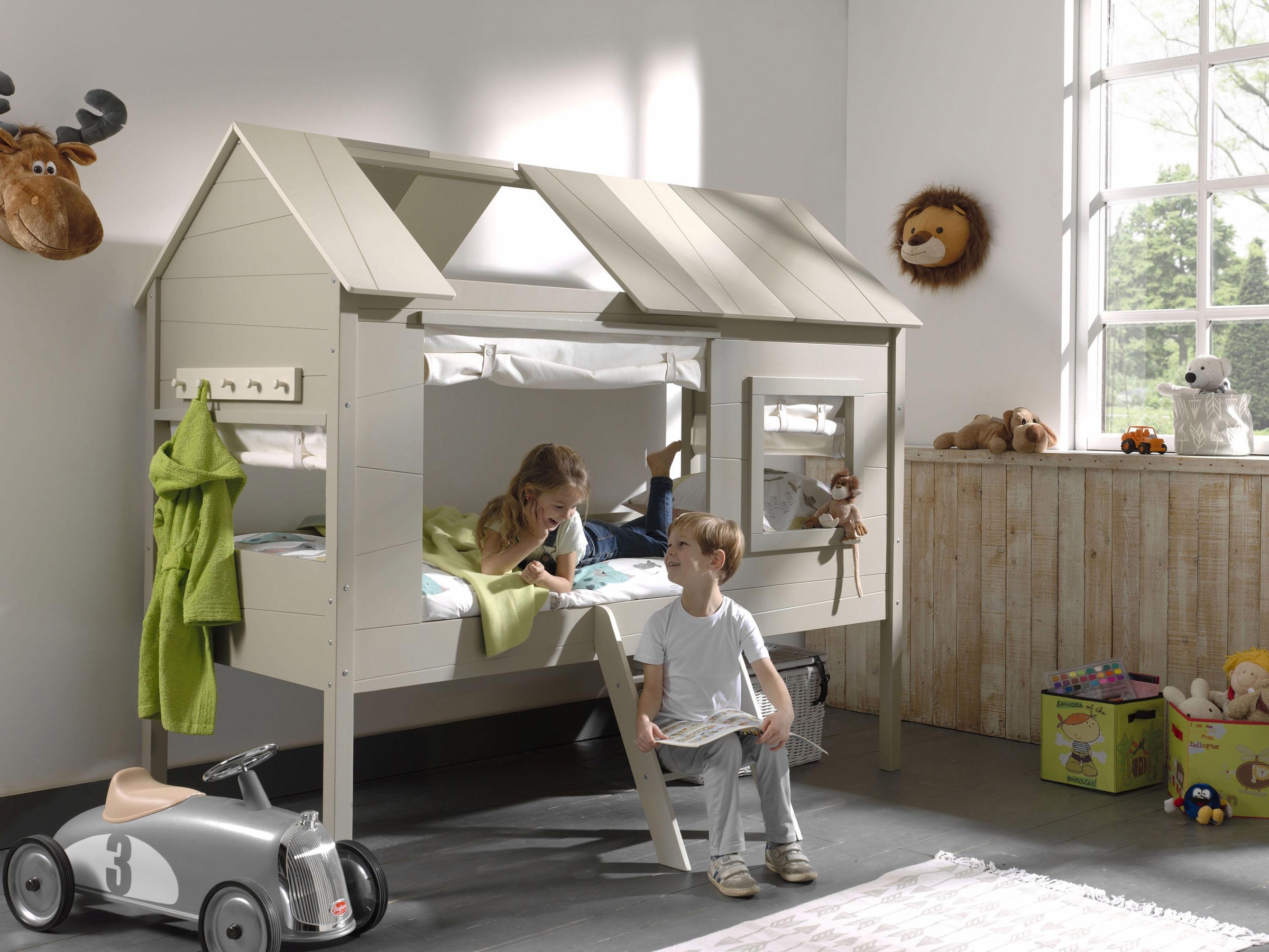 Vipack Hochbett »Charlotte«, wahlweise mit Textil-Set