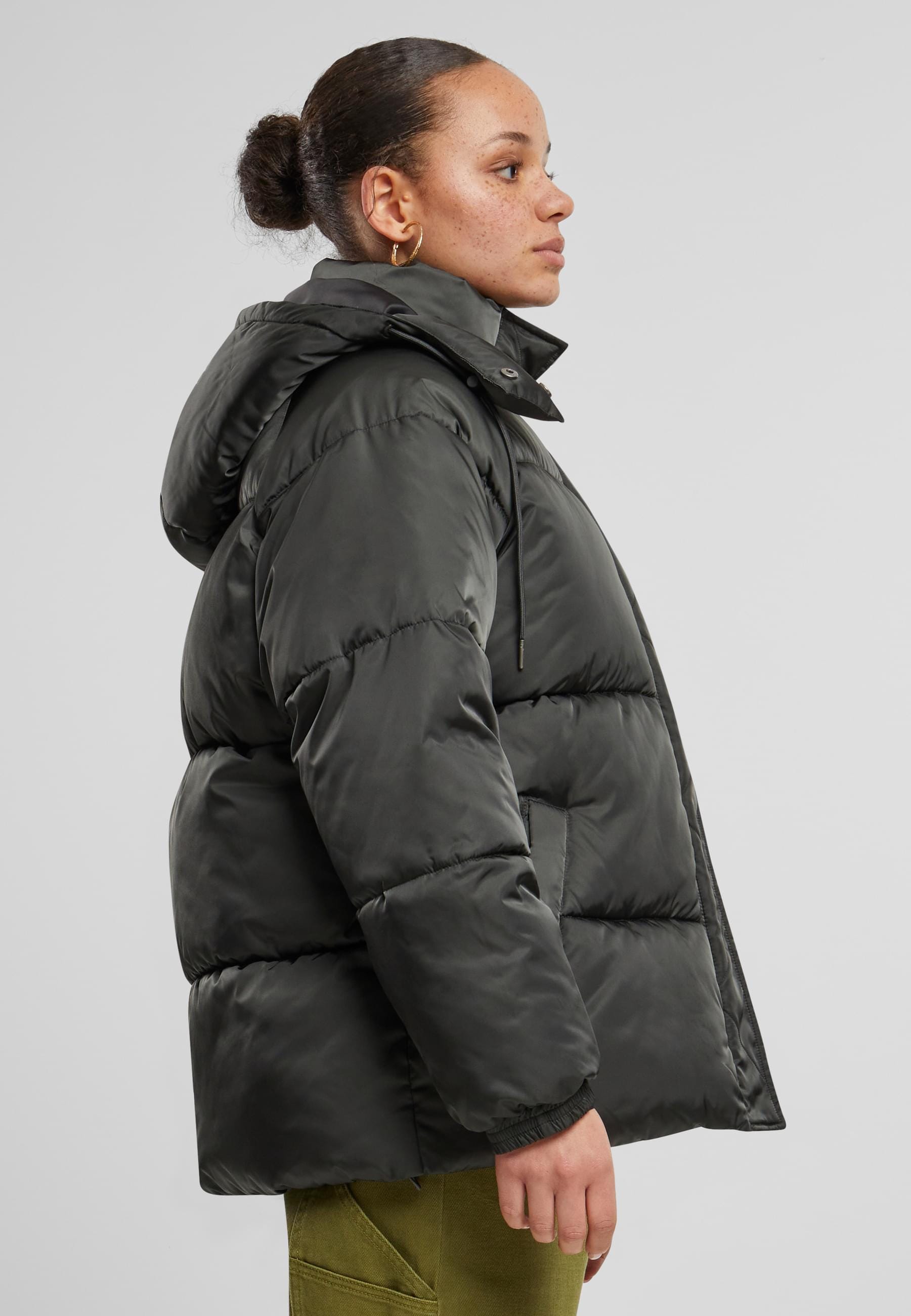 Karl Kani Winterjacke »Karl Kani Karl Kani OG OS Puffer Jacket«, (1 St.), mit Kapuze