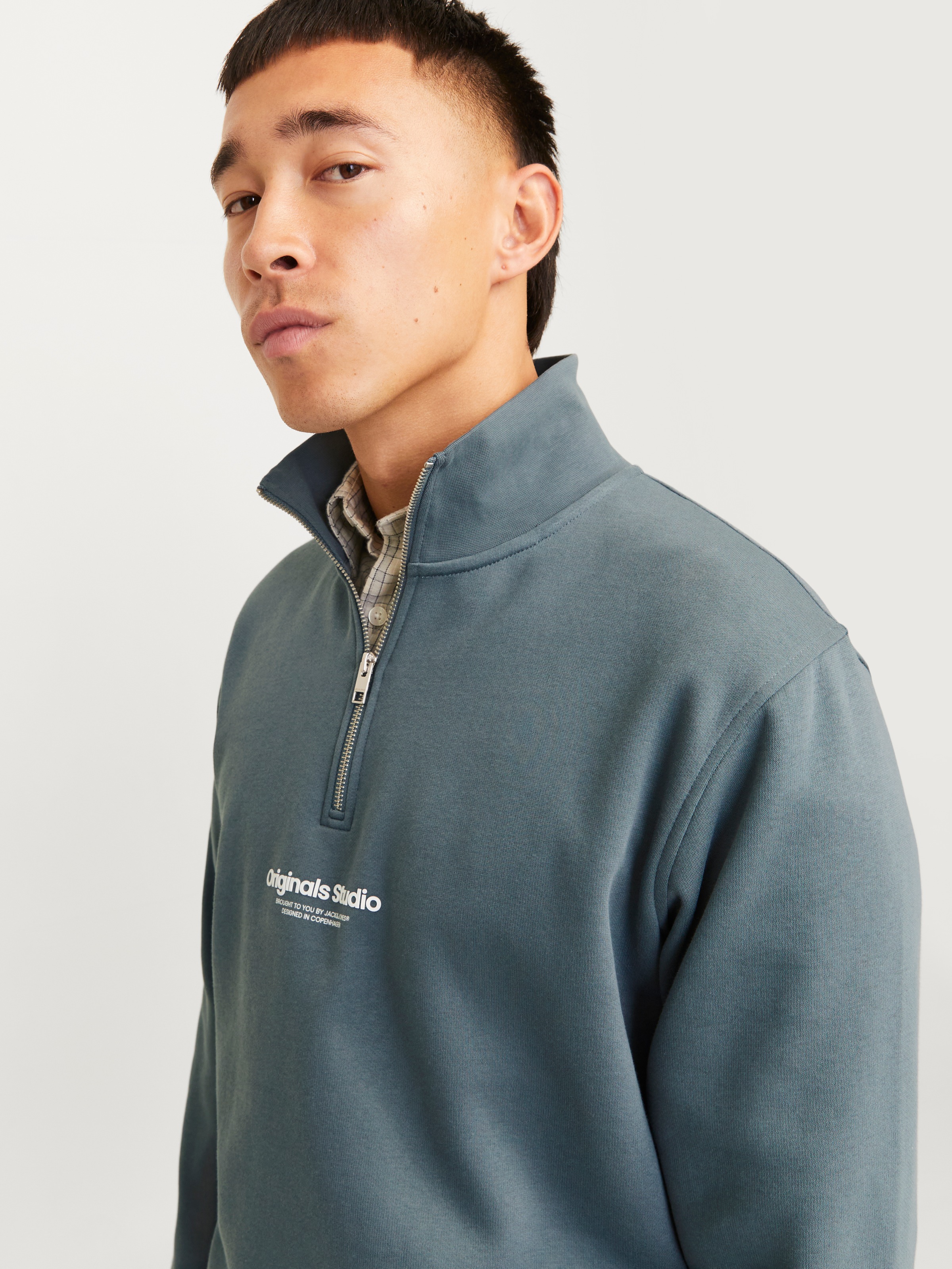 Jack & Jones Sweatshirt "JORVESTERBRO SWEAT QUARTER ZIP HN NOOS", im Troyer günstig online kaufen