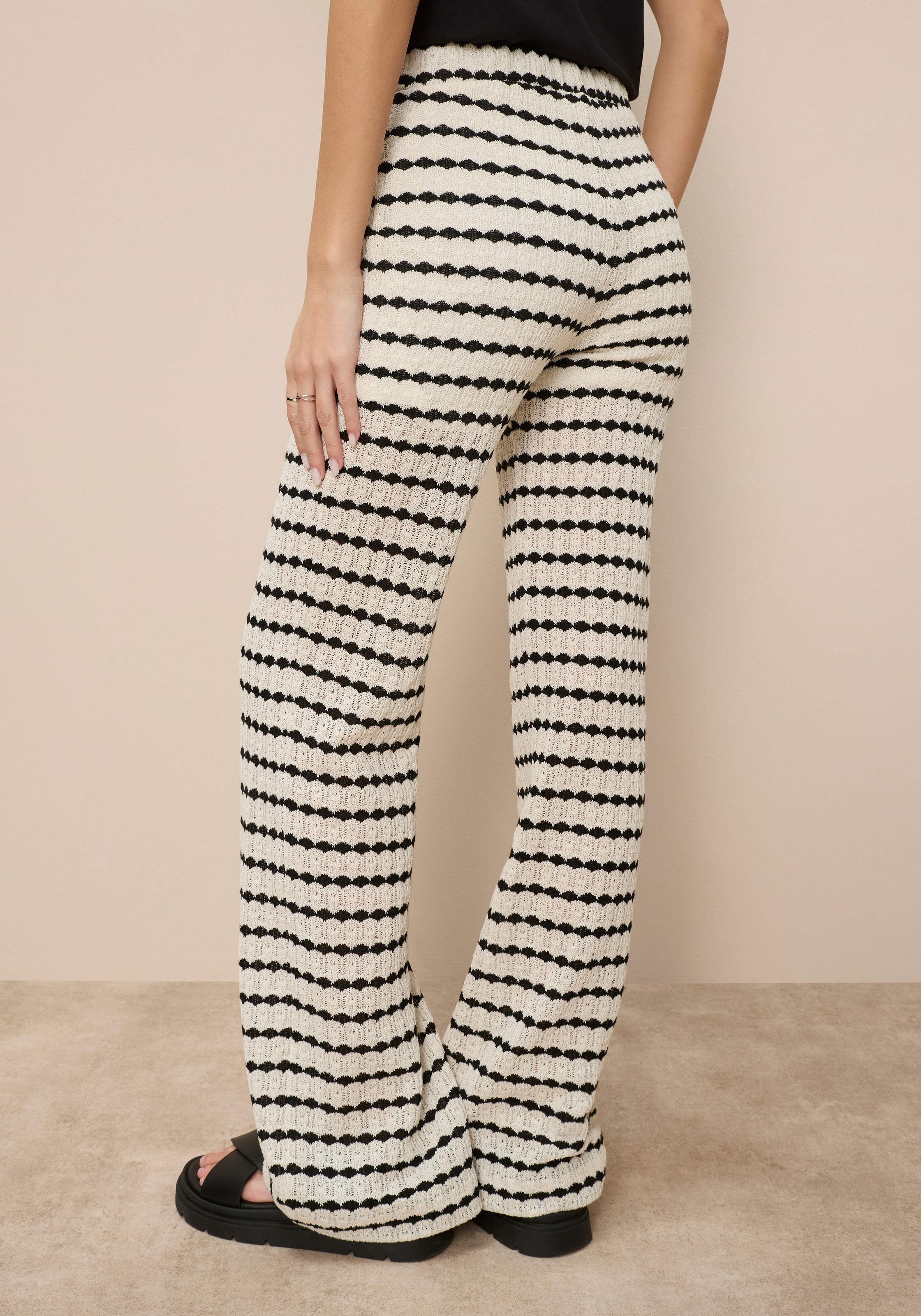 Tamaris Strickhose luftige Hose mit trendigem Muster und lässigem Schnitt günstig online kaufen