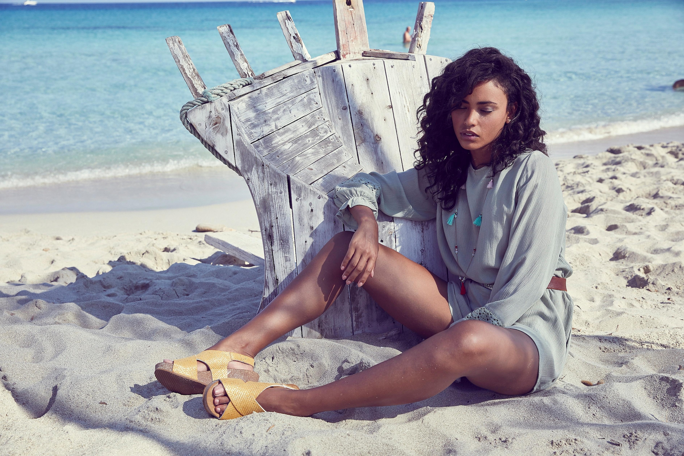 LASCANA Sandalette »Sommerschuh«, Sommerschuh mit Keilabsatz und Korkfußbett