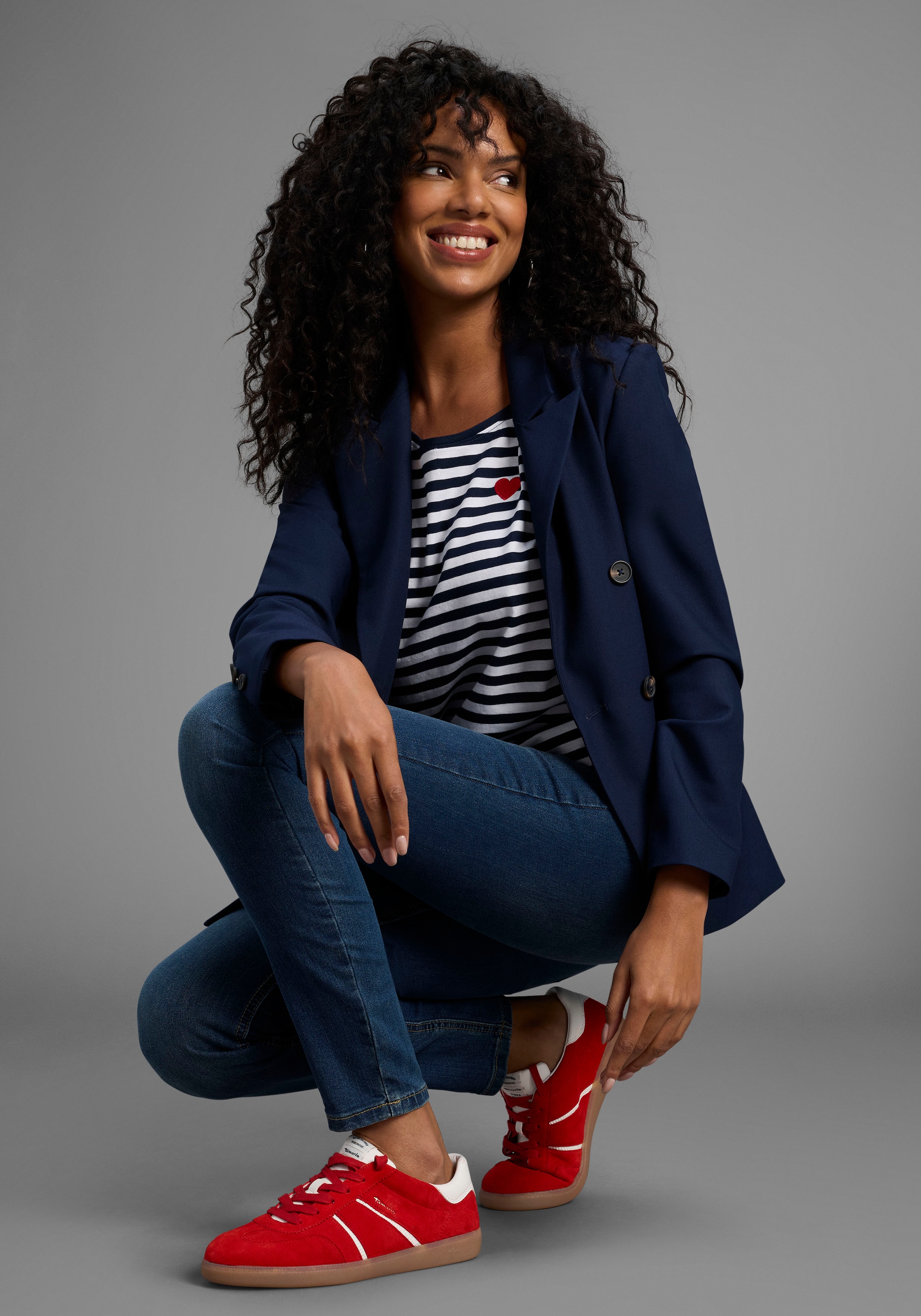 Arizona Slim-fit-Jeans »Shaping«, enge Passform, Röhrenjeans, Used-Look-Waschung, hohe Leibhöhe