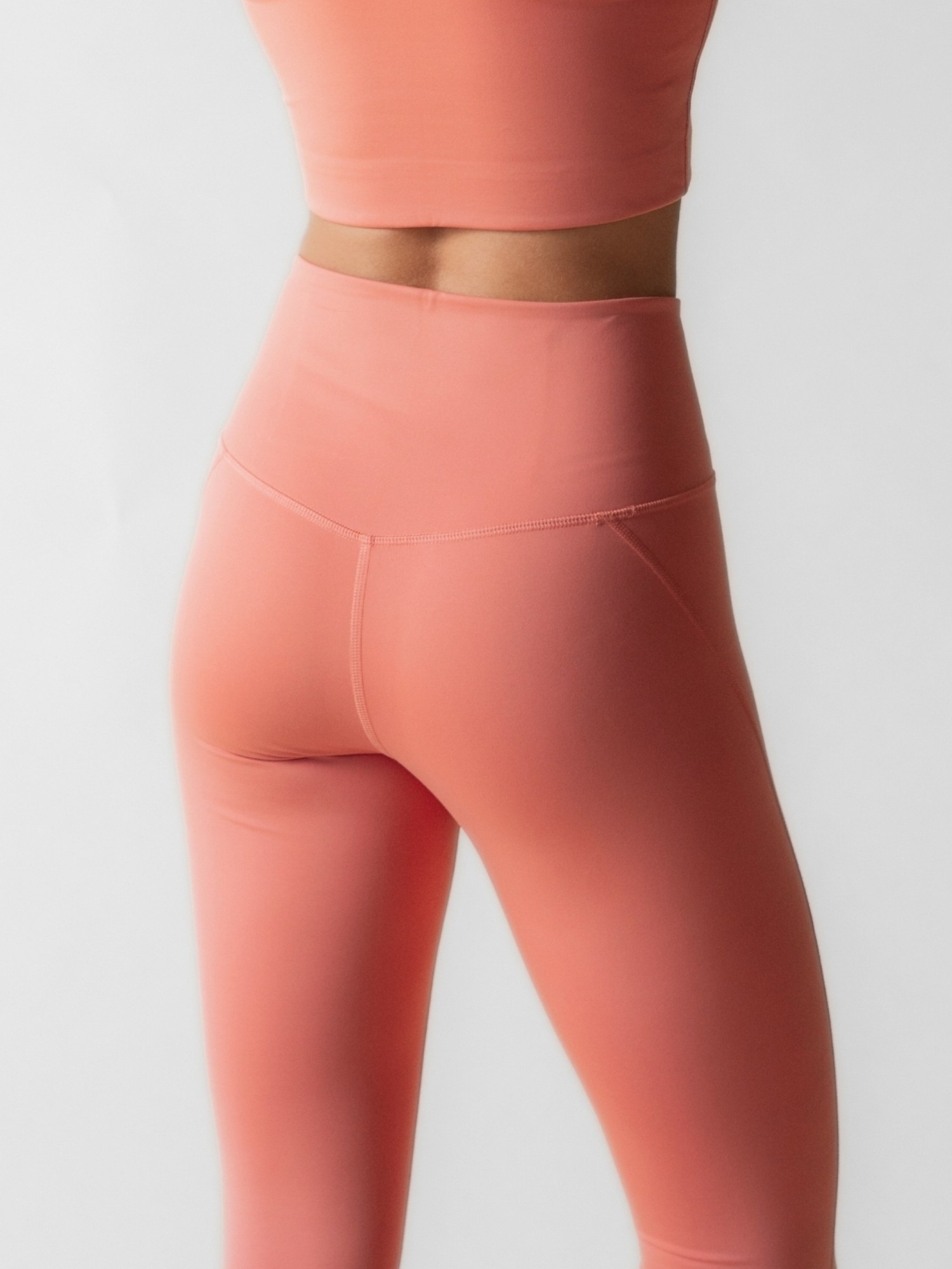 GIRLFRIEND COLLECTIVE Shorts »Girlfriend Collective Shorts High-rise«