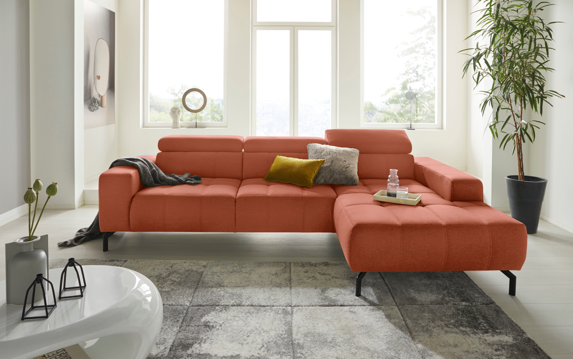 DOMO collection Ecksofa "Cunelli tolle Sitznähte als Designelement, fester Sitzkomfort, L-Form" whlw. verstellbare Kopfteile, passend für gängige Saugroboter